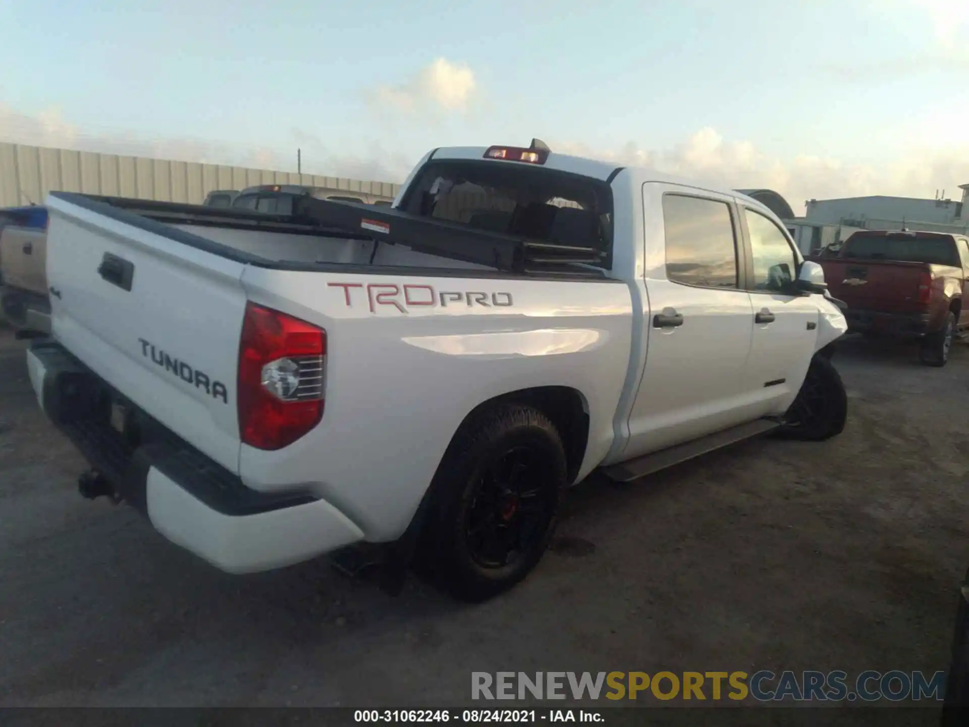 4 Фотография поврежденного автомобиля 5TFDY5F10MX023153 TOYOTA TUNDRA 4WD 2021