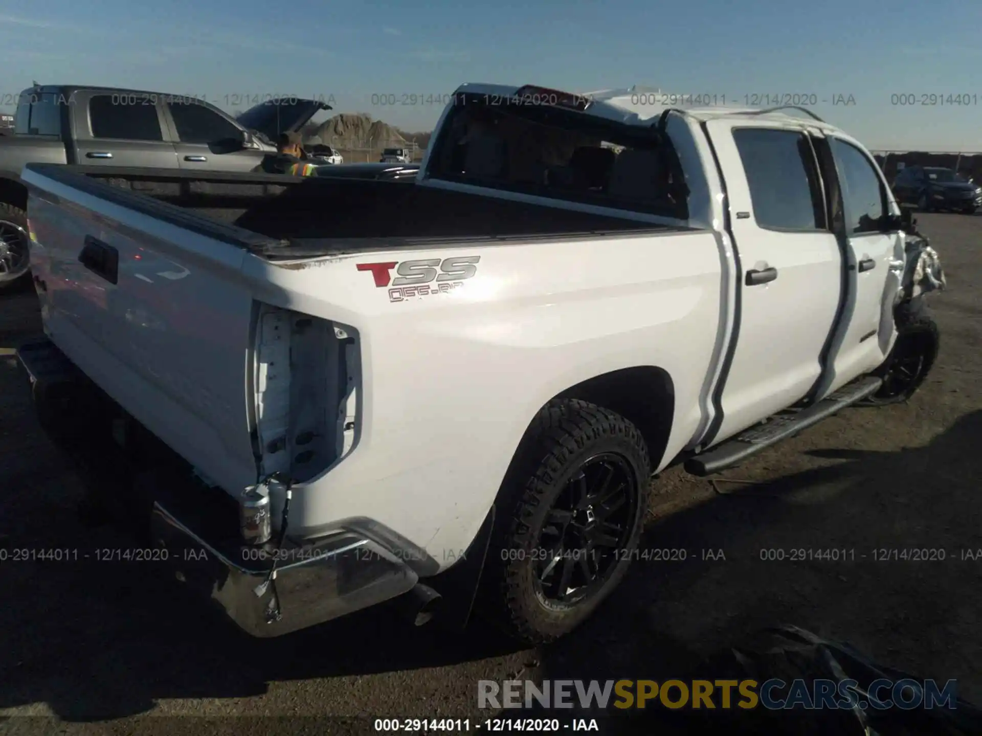 4 Photograph of a damaged car 5TFDY5F11MX958262 TOYOTA TUNDRA 4WD 2021