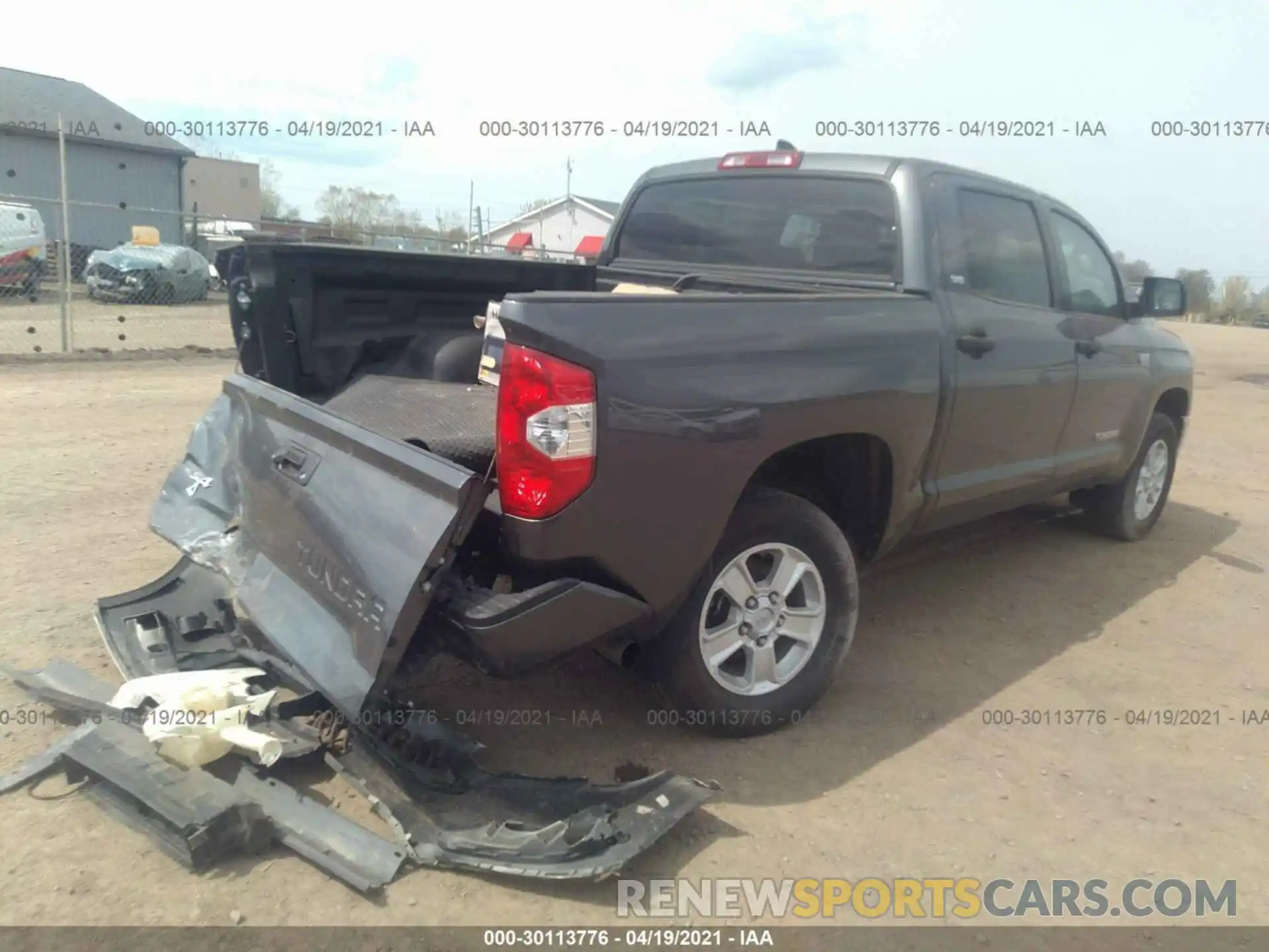 4 Photograph of a damaged car 5TFDY5F11MX971805 TOYOTA TUNDRA 4WD 2021