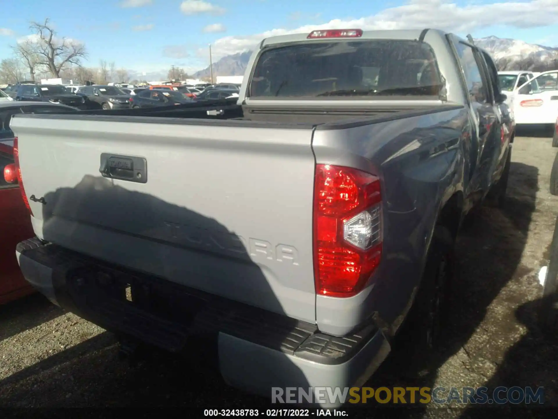 4 Photograph of a damaged car 5TFDY5F11MX972100 TOYOTA TUNDRA 4WD 2021