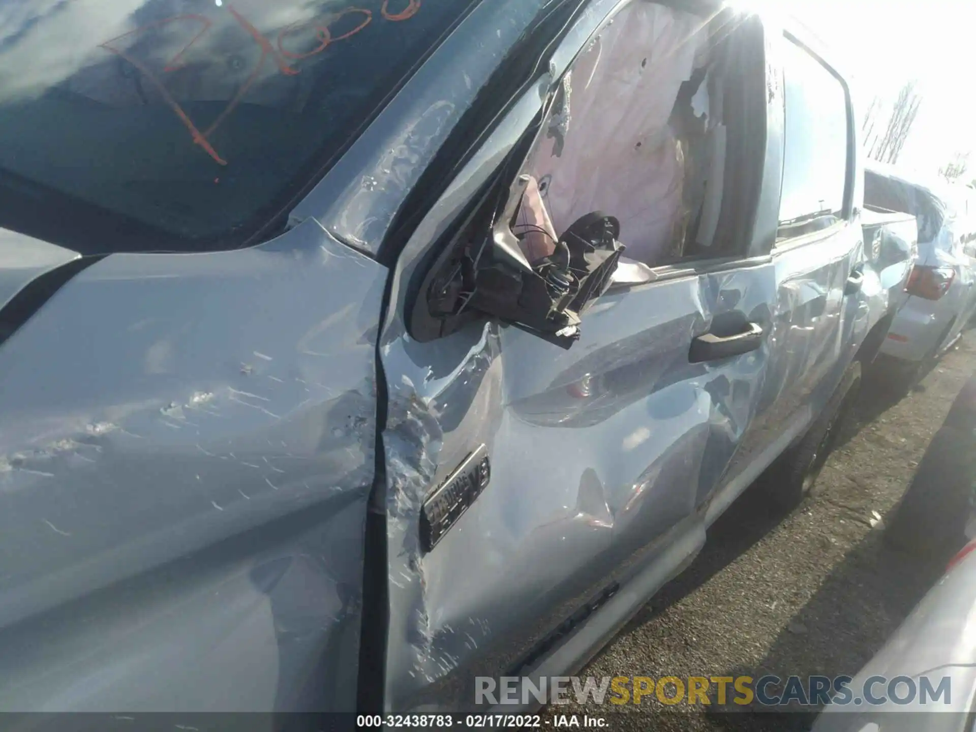 6 Photograph of a damaged car 5TFDY5F11MX972100 TOYOTA TUNDRA 4WD 2021