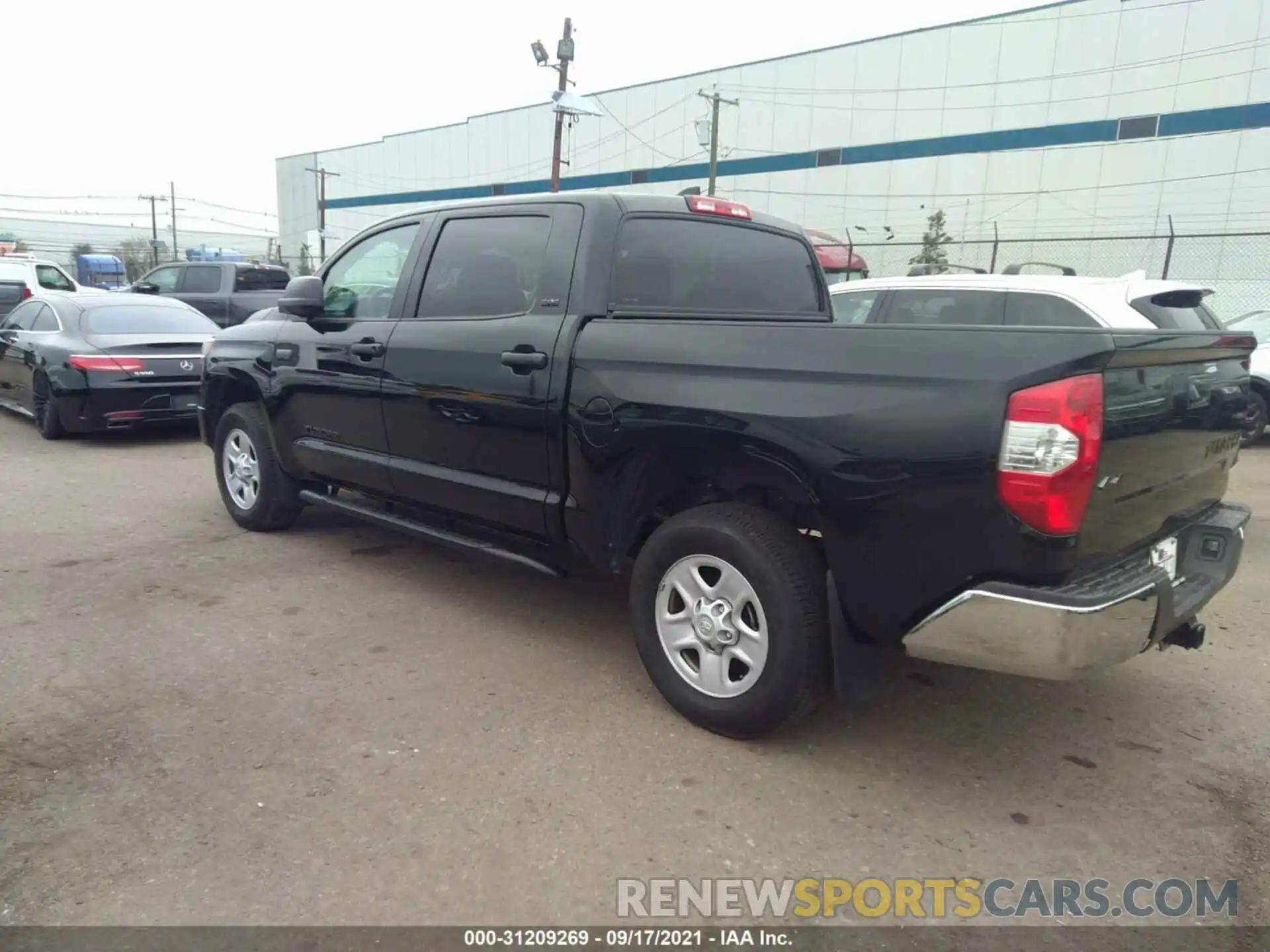 3 Фотография поврежденного автомобиля 5TFDY5F11MX984442 TOYOTA TUNDRA 4WD 2021