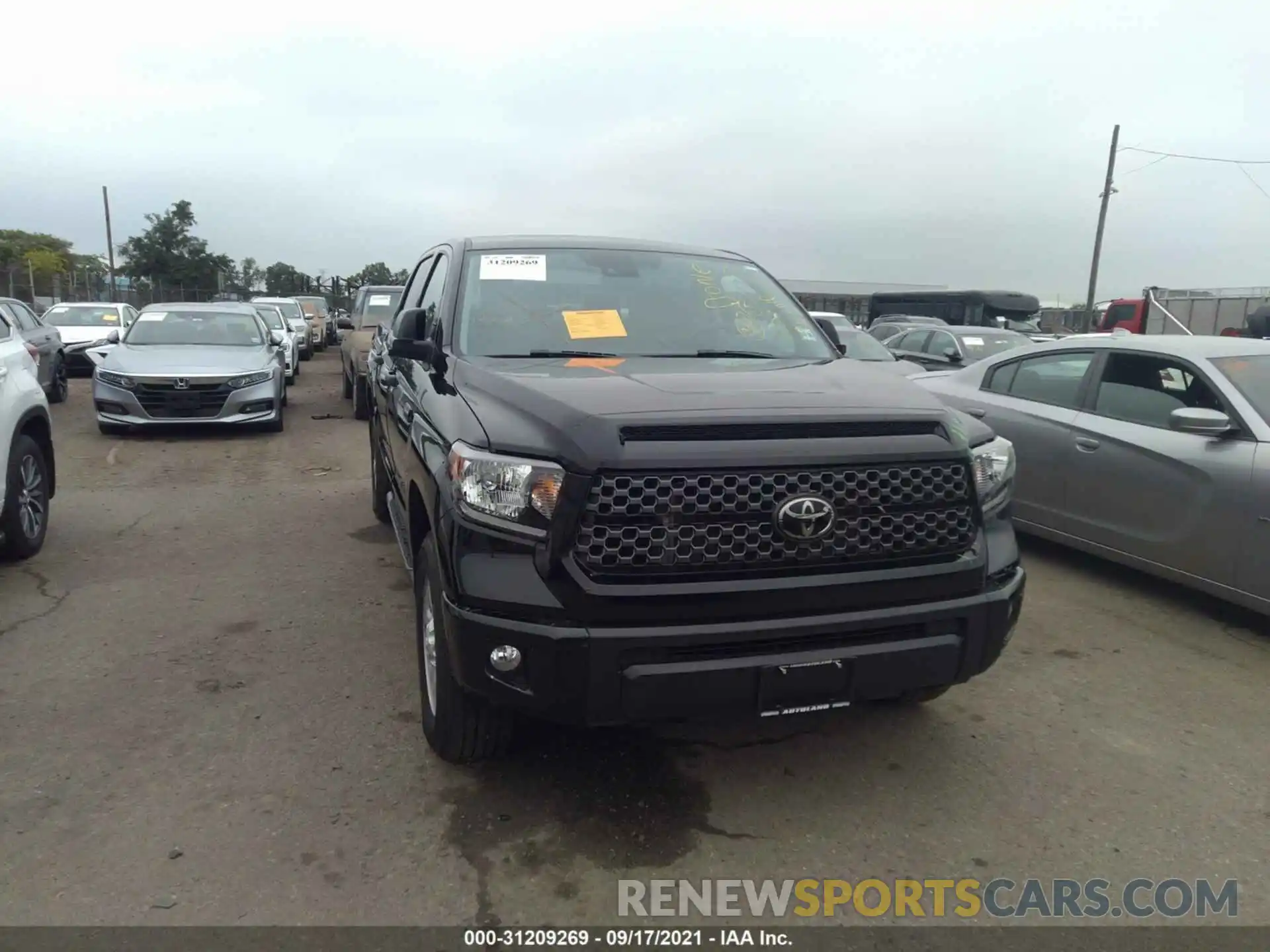 6 Photograph of a damaged car 5TFDY5F11MX984442 TOYOTA TUNDRA 4WD 2021