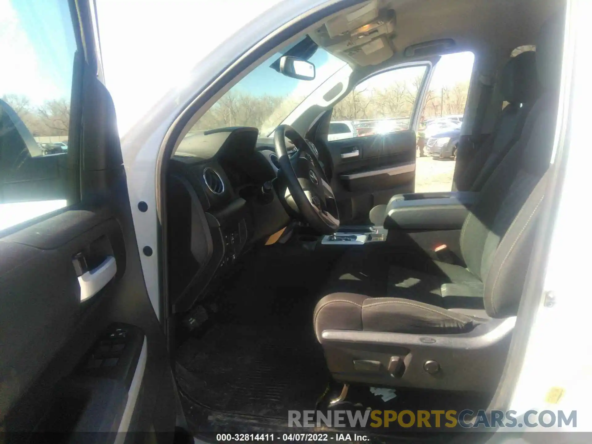 5 Photograph of a damaged car 5TFDY5F12MX005480 TOYOTA TUNDRA 4WD 2021