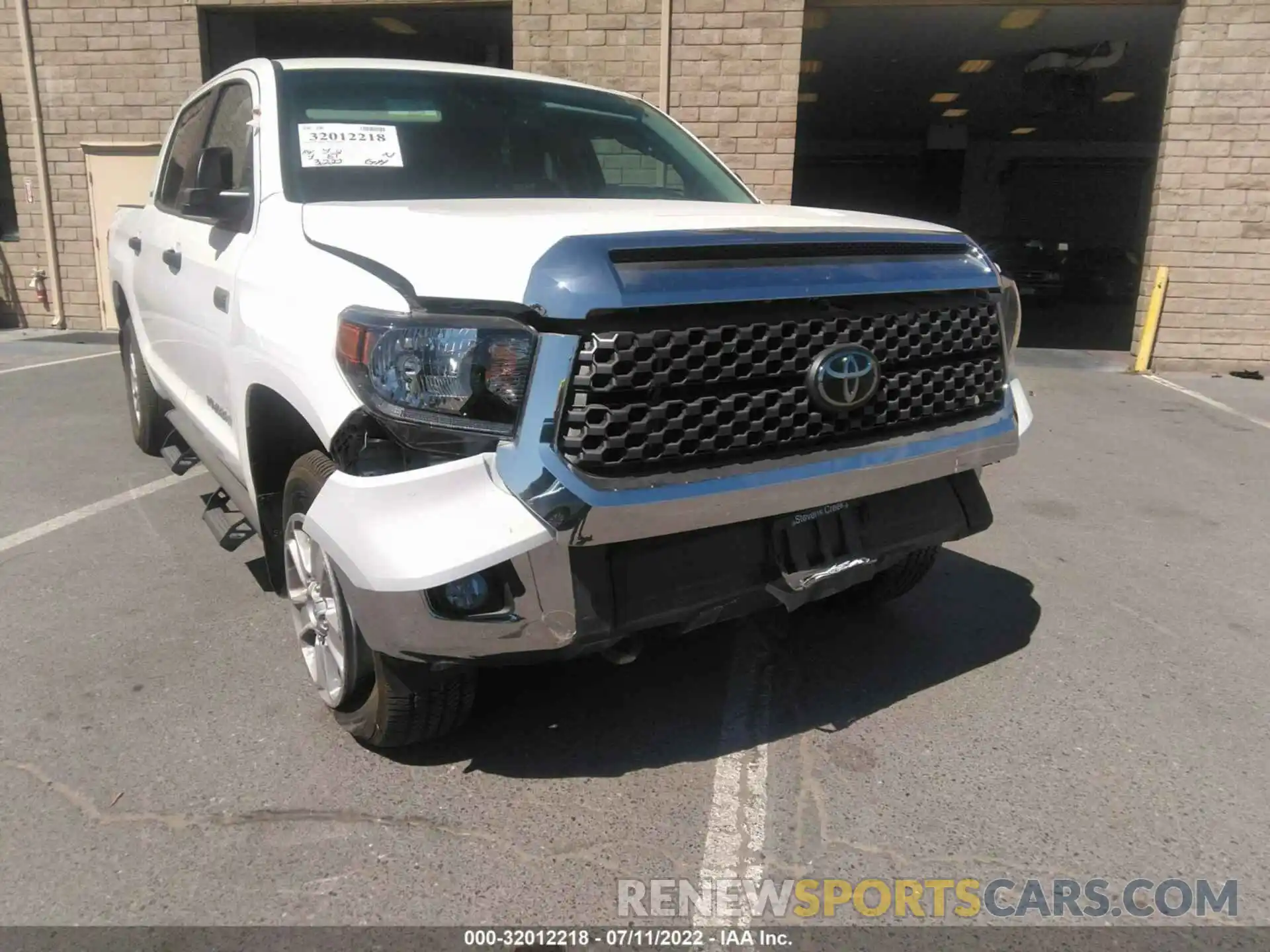 6 Photograph of a damaged car 5TFDY5F12MX025213 TOYOTA TUNDRA 4WD 2021