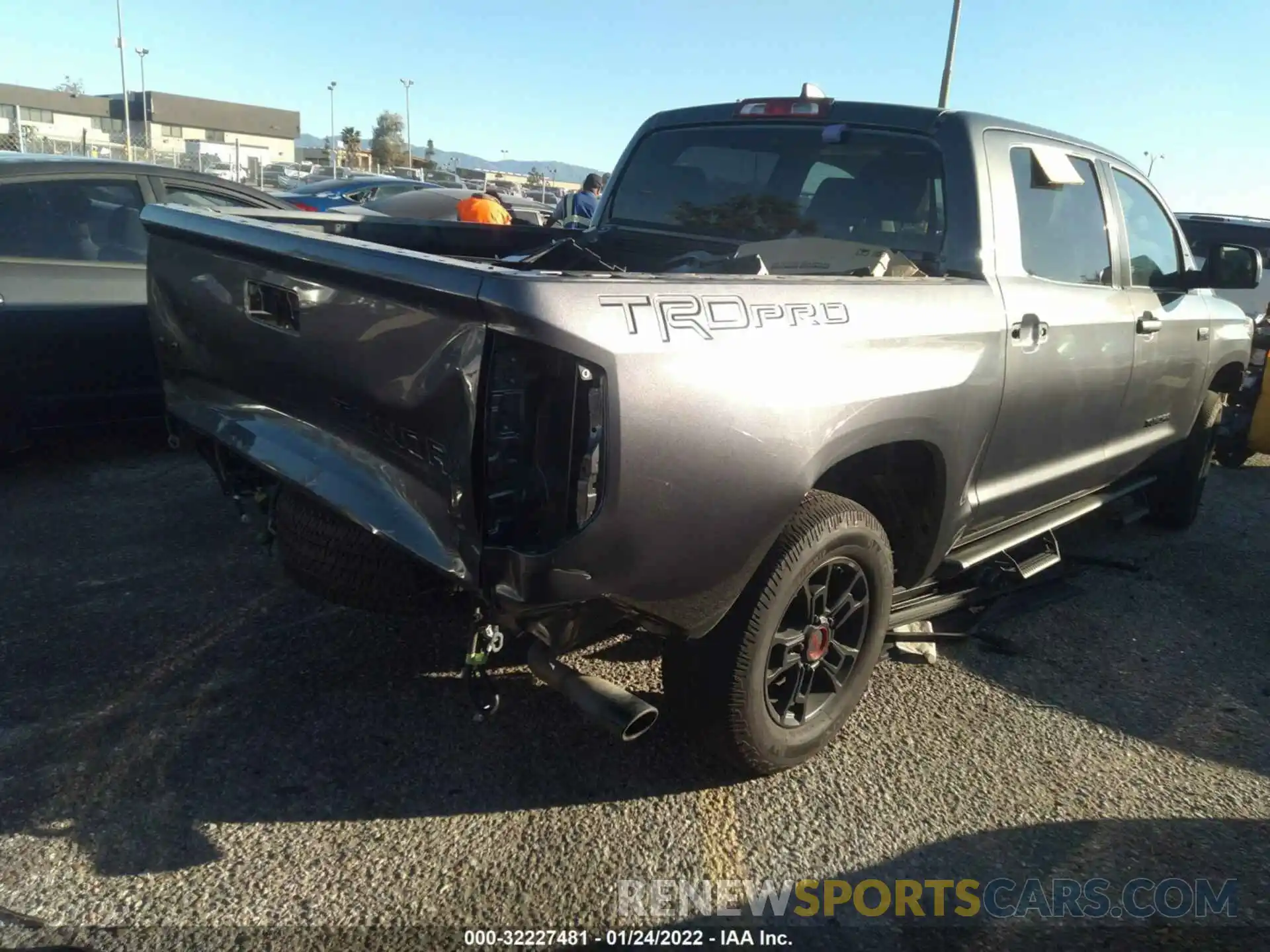 4 Фотография поврежденного автомобиля 5TFDY5F12MX976544 TOYOTA TUNDRA 4WD 2021