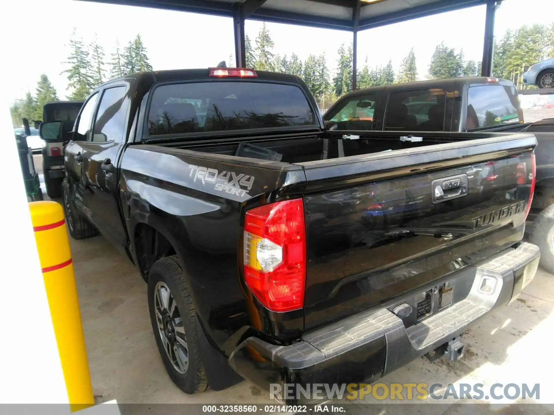 3 Photograph of a damaged car 5TFDY5F14MX973385 TOYOTA TUNDRA 4WD 2021