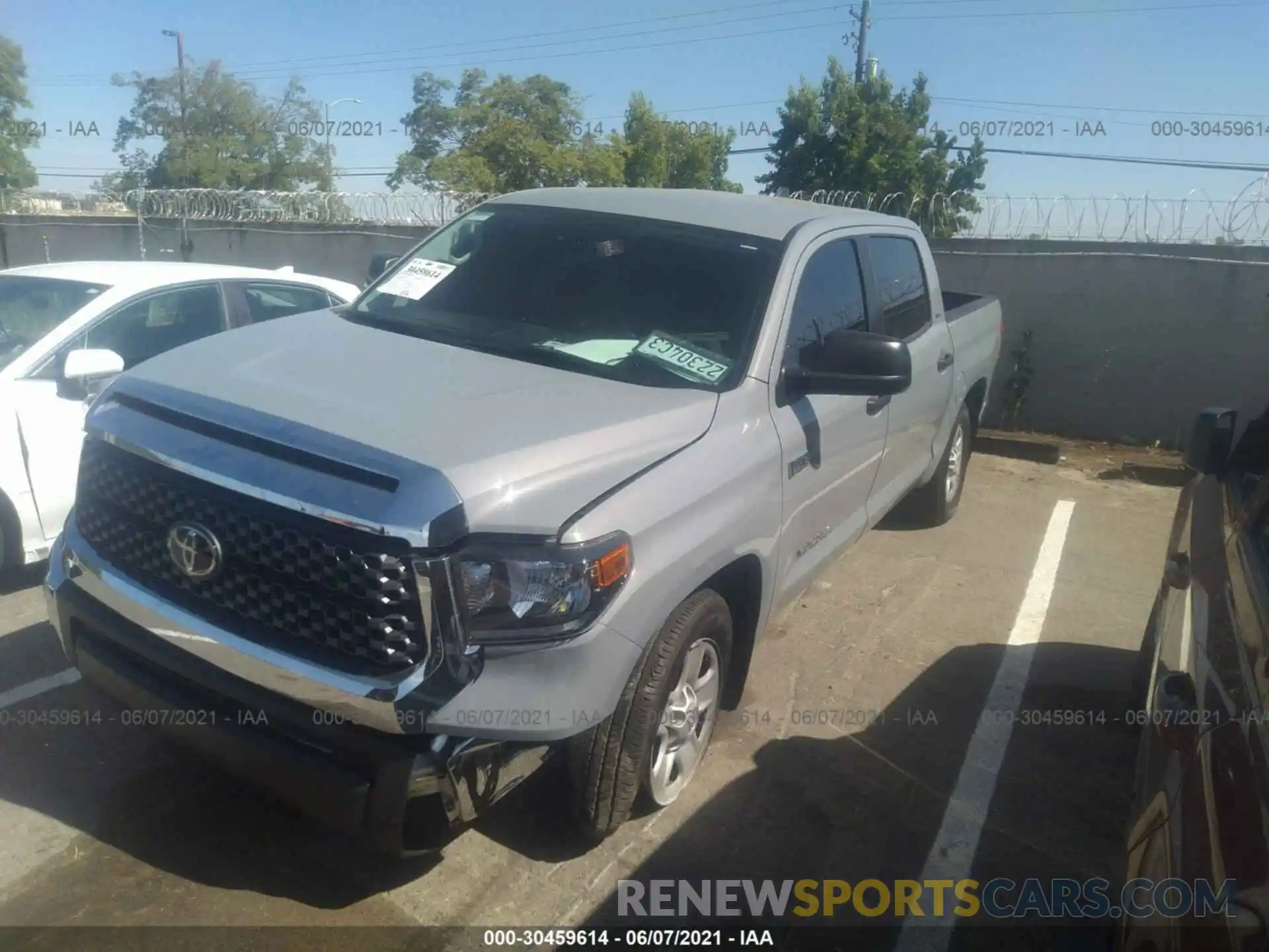 2 Photograph of a damaged car 5TFDY5F14MX977100 TOYOTA TUNDRA 4WD 2021