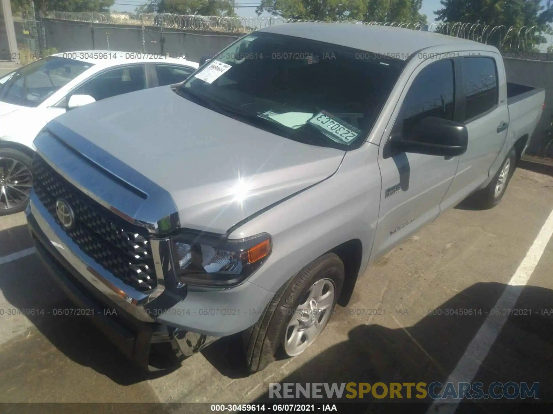 6 Photograph of a damaged car 5TFDY5F14MX977100 TOYOTA TUNDRA 4WD 2021