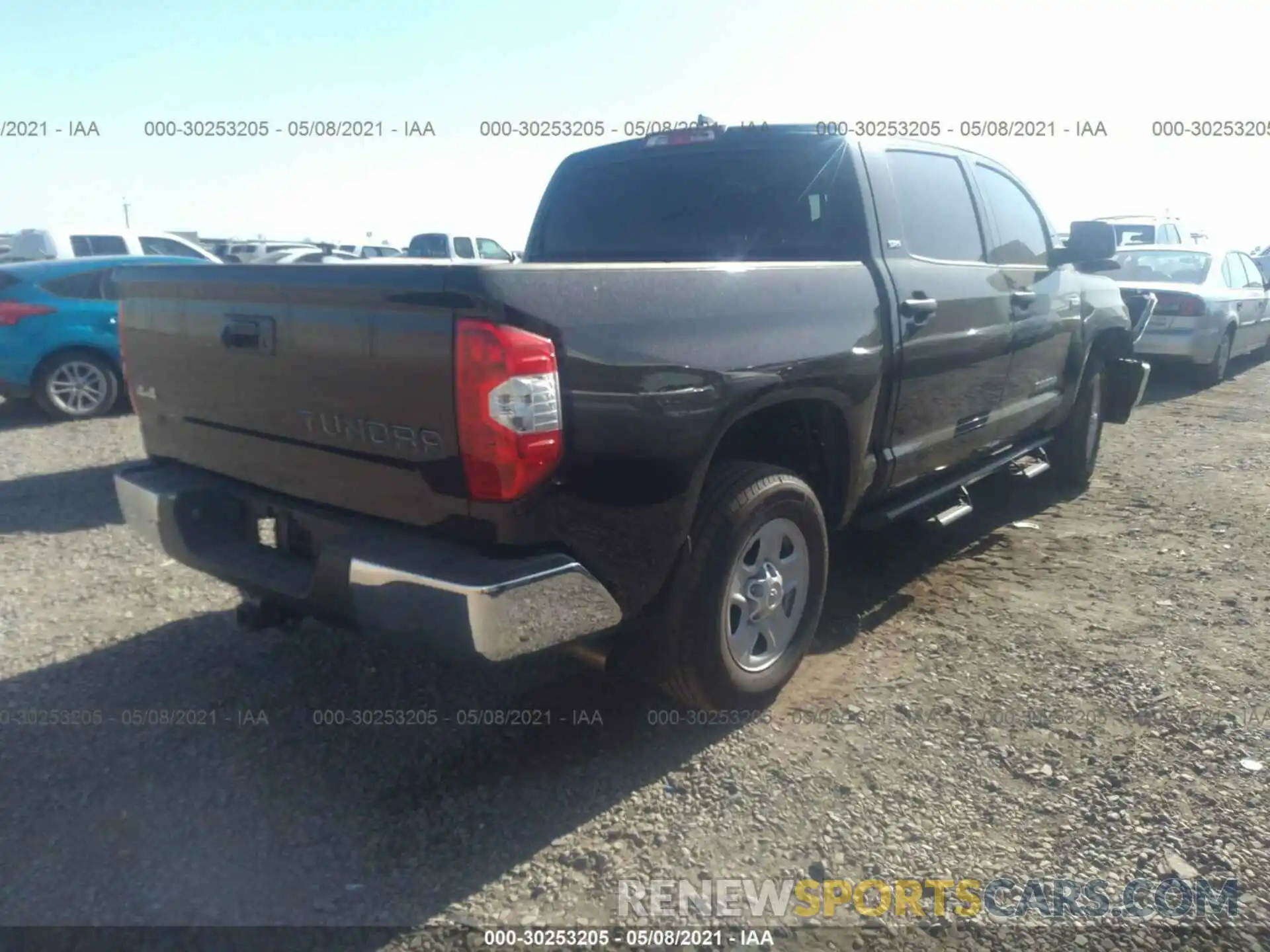 4 Photograph of a damaged car 5TFDY5F14MX992311 TOYOTA TUNDRA 4WD 2021