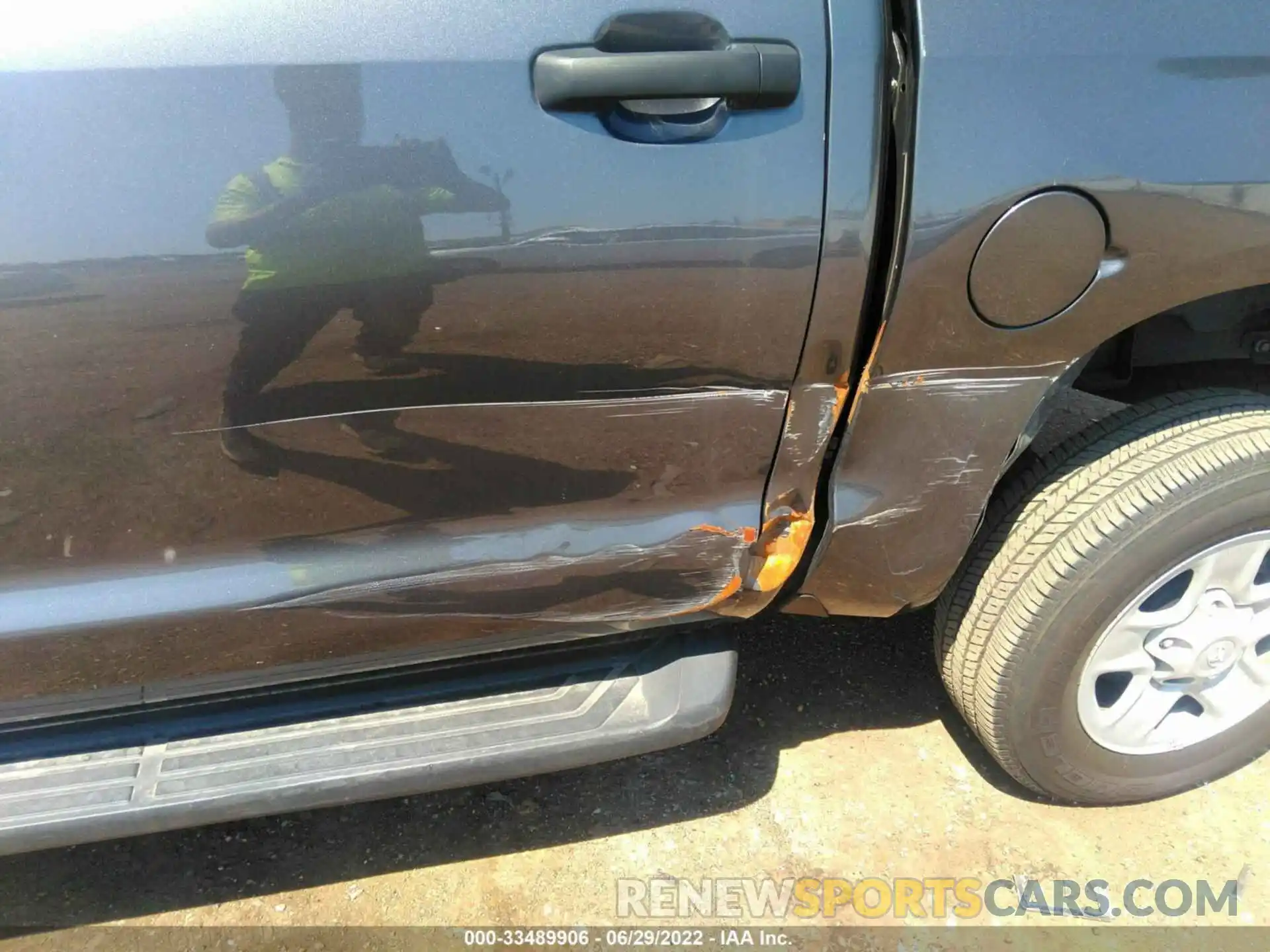 6 Photograph of a damaged car 5TFDY5F15MX019731 TOYOTA TUNDRA 4WD 2021