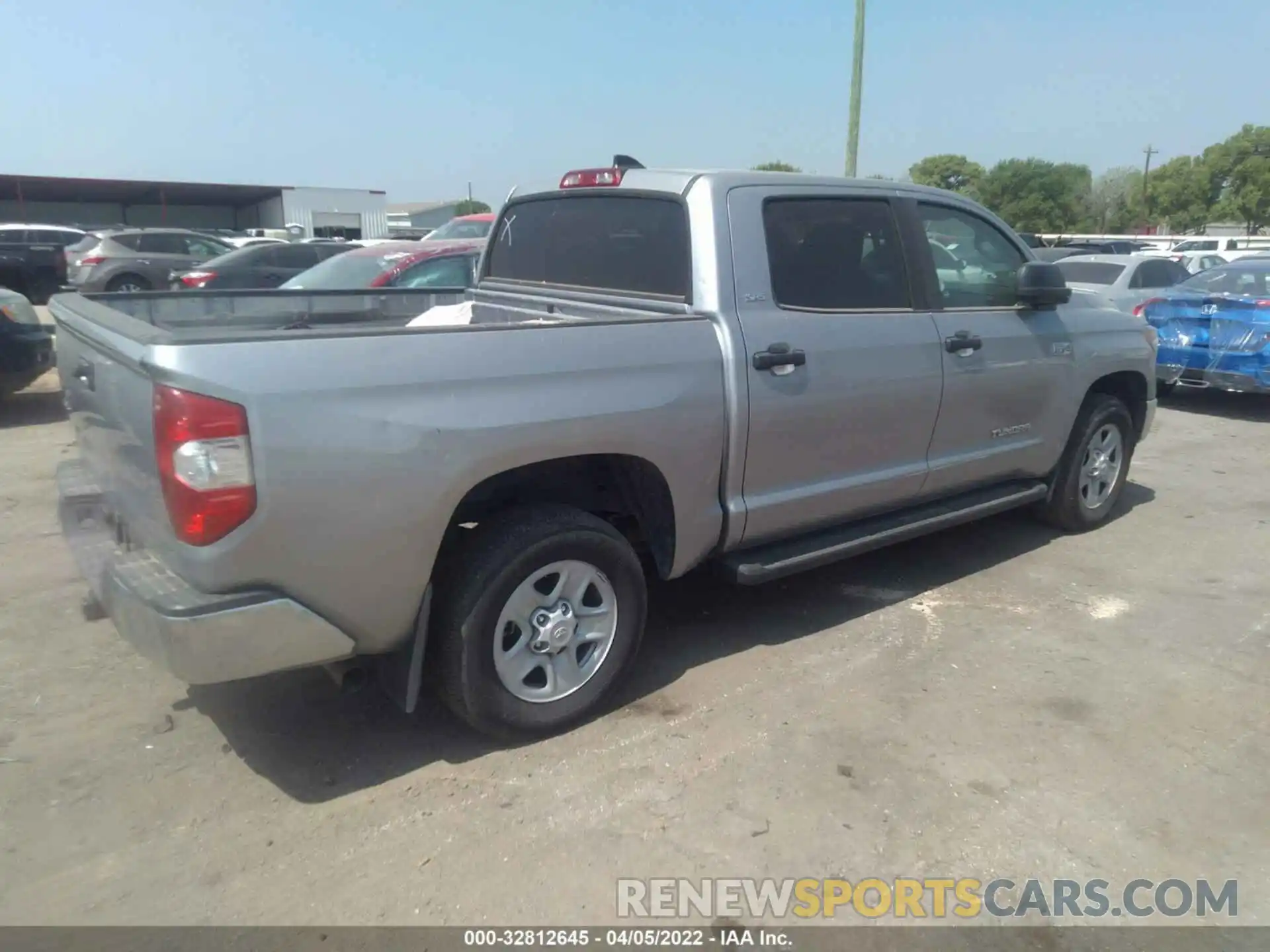 4 Фотография поврежденного автомобиля 5TFDY5F15MX020684 TOYOTA TUNDRA 4WD 2021