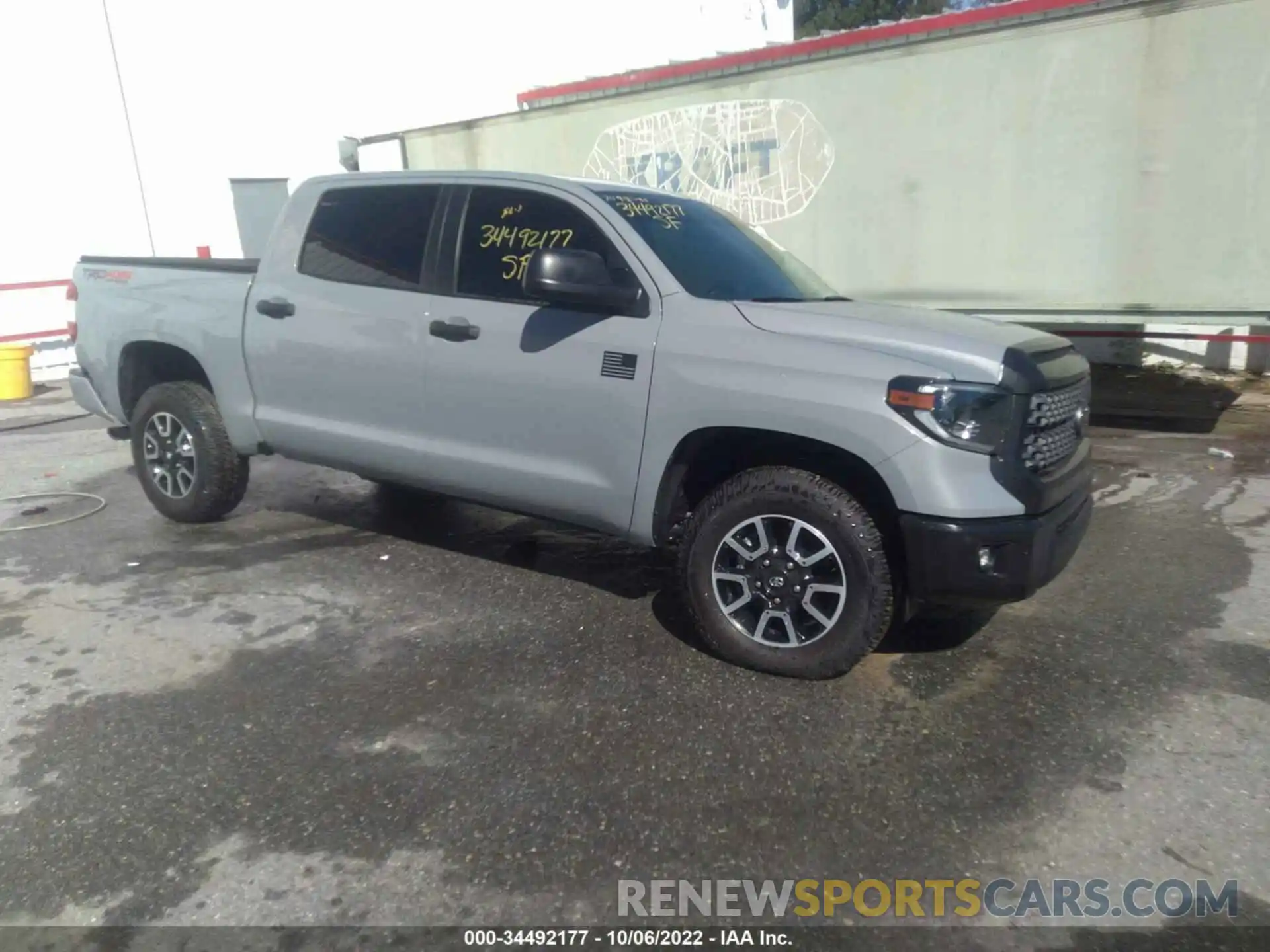 1 Photograph of a damaged car 5TFDY5F15MX050090 TOYOTA TUNDRA 4WD 2021