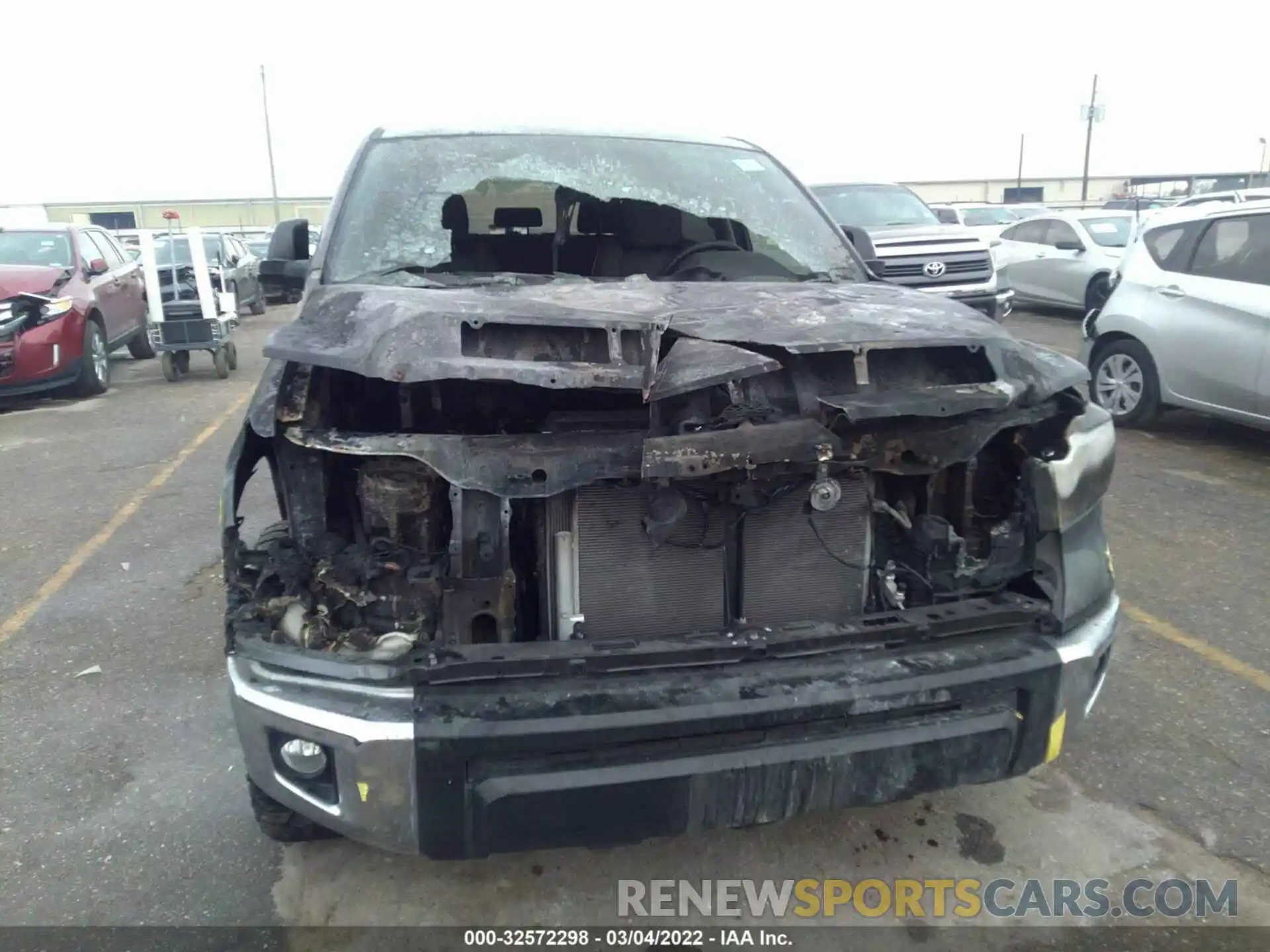 6 Photograph of a damaged car 5TFDY5F15MX960130 TOYOTA TUNDRA 4WD 2021