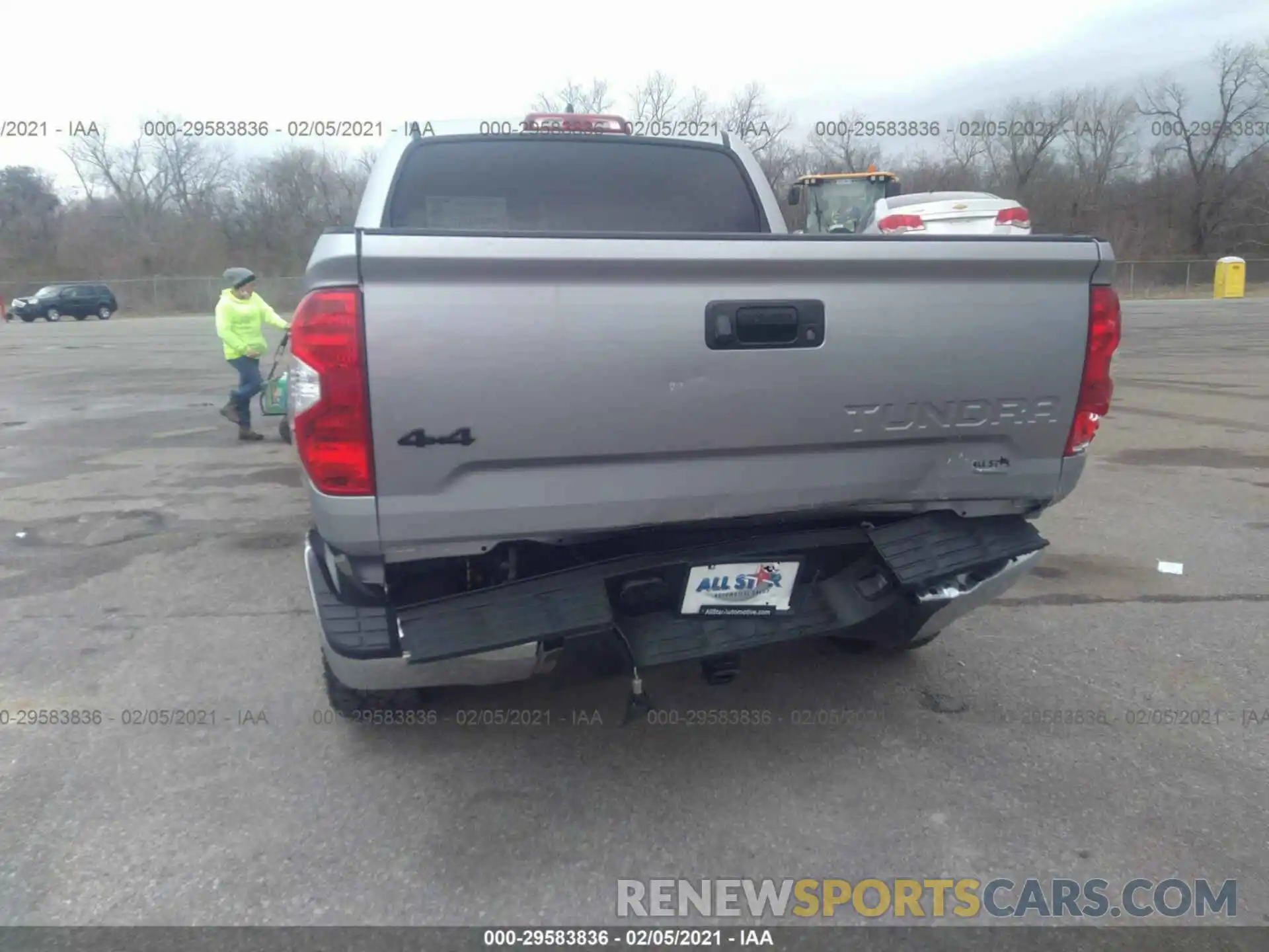 6 Photograph of a damaged car 5TFDY5F15MX964663 TOYOTA TUNDRA 4WD 2021