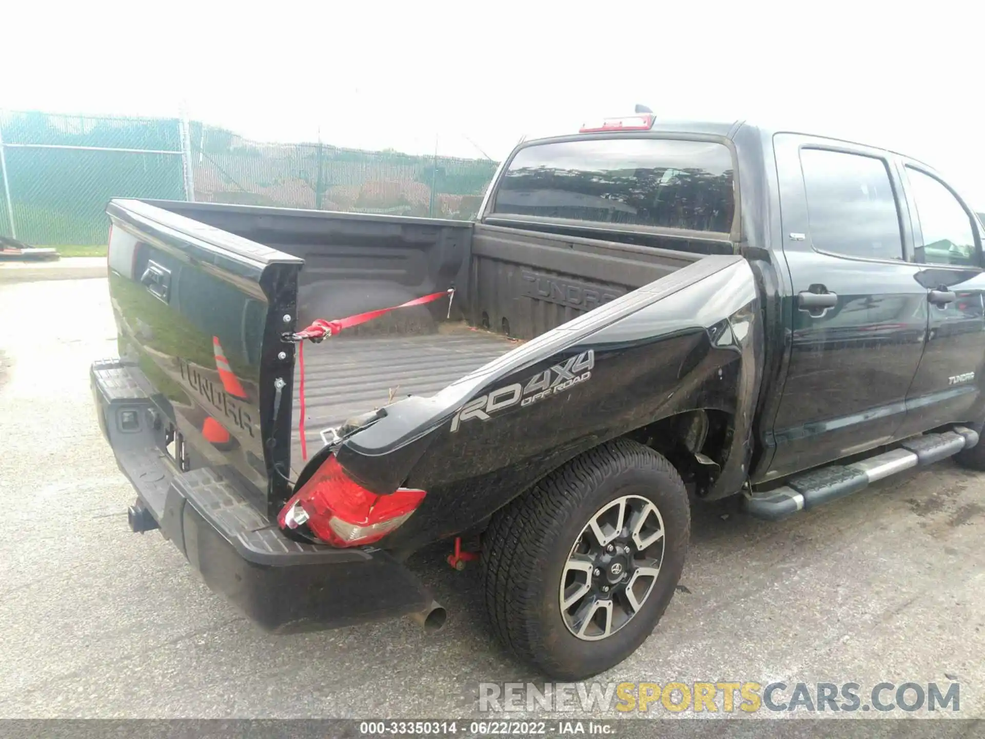 6 Photograph of a damaged car 5TFDY5F15MX994844 TOYOTA TUNDRA 4WD 2021