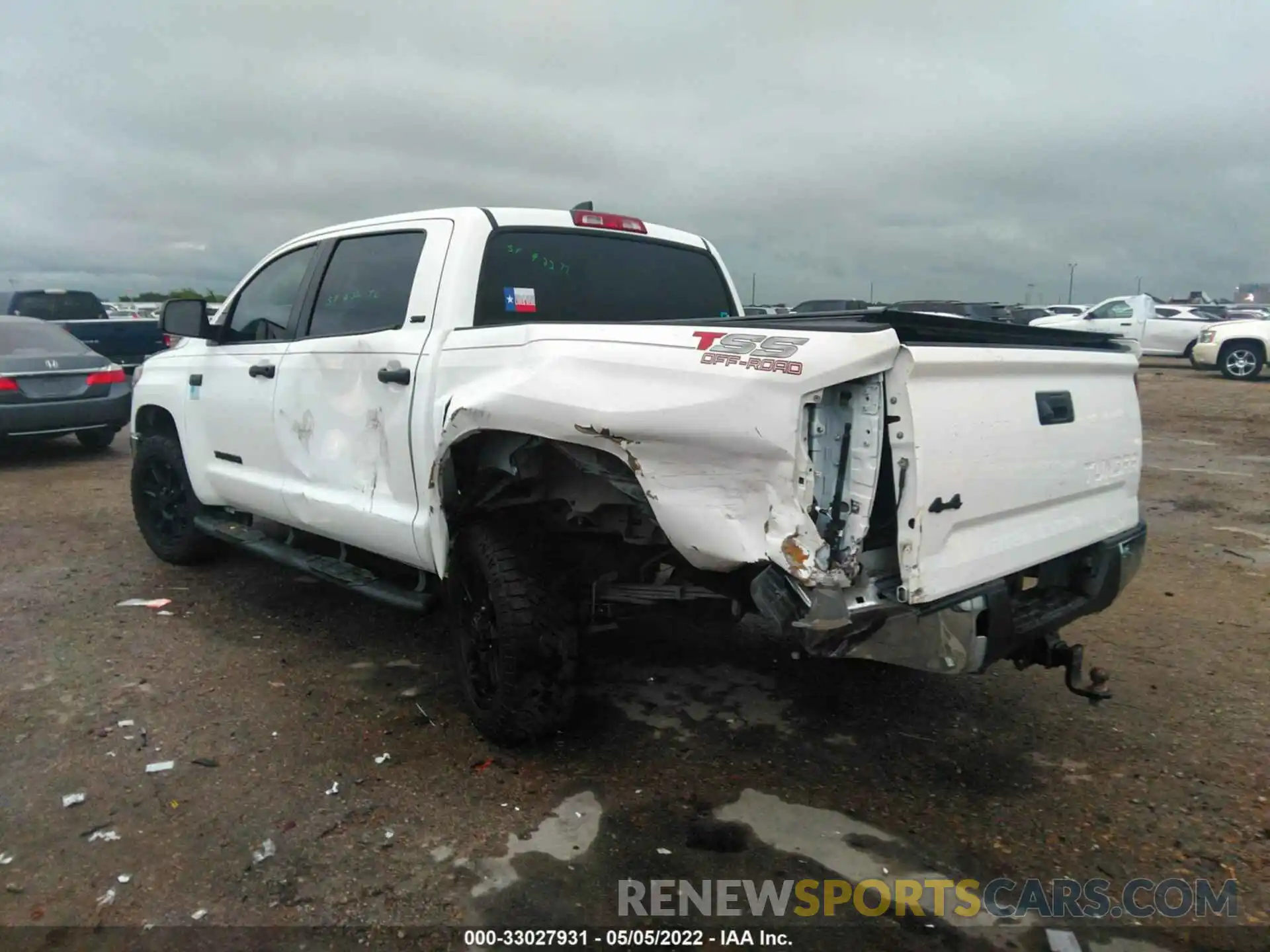 3 Photograph of a damaged car 5TFDY5F16MX958645 TOYOTA TUNDRA 4WD 2021