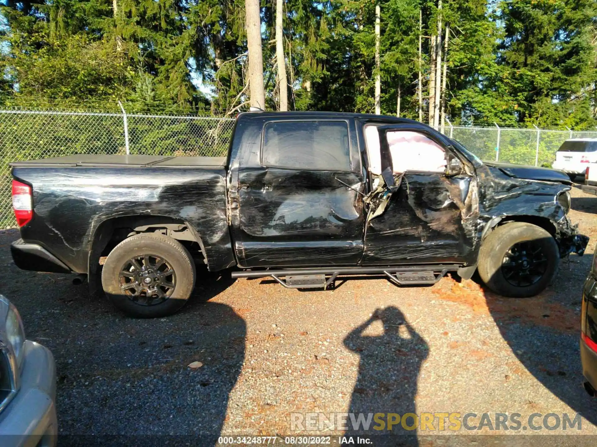 6 Photograph of a damaged car 5TFDY5F17MX984350 TOYOTA TUNDRA 4WD 2021