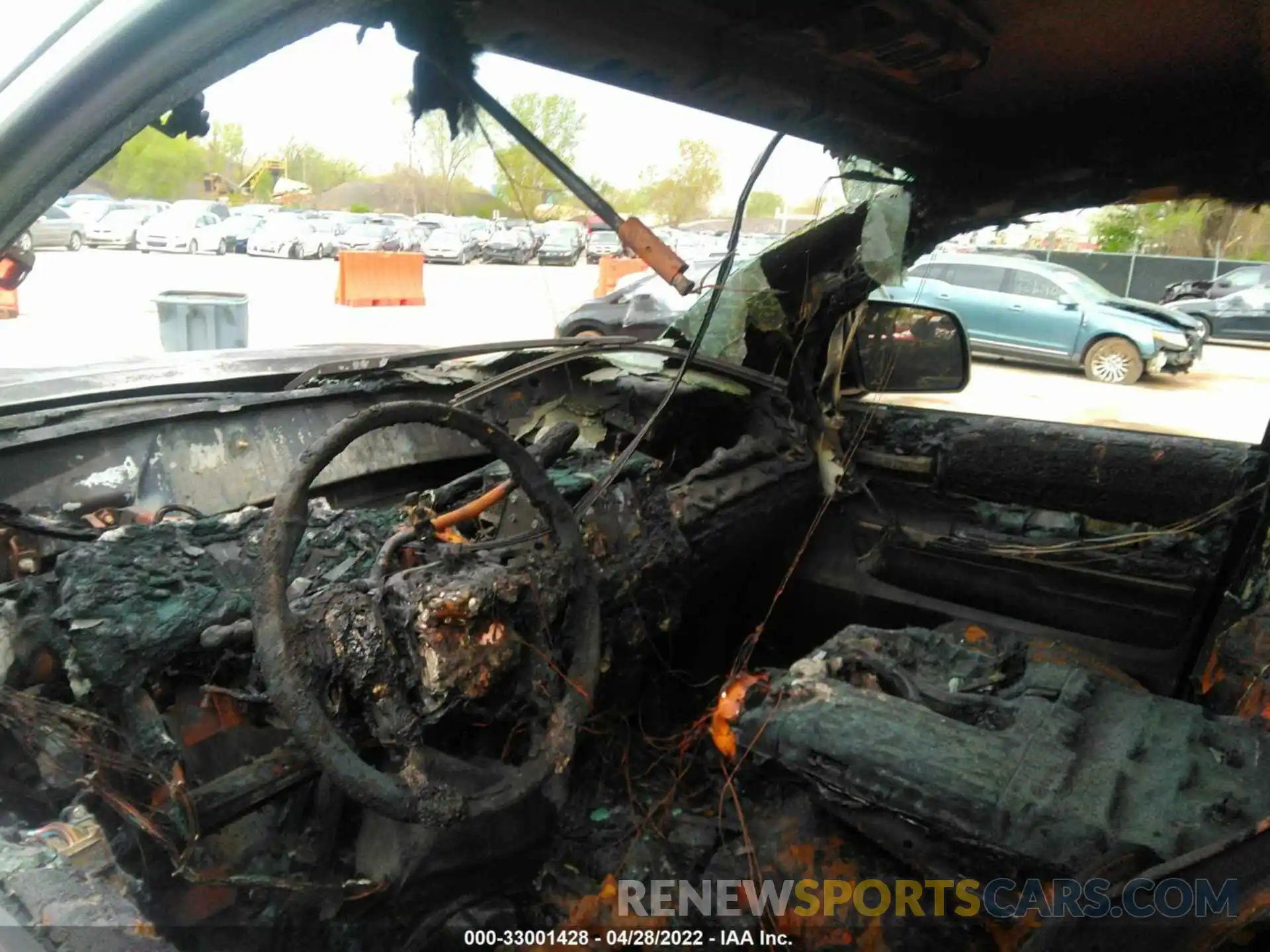 6 Photograph of a damaged car 5TFDY5F18MX013082 TOYOTA TUNDRA 4WD 2021