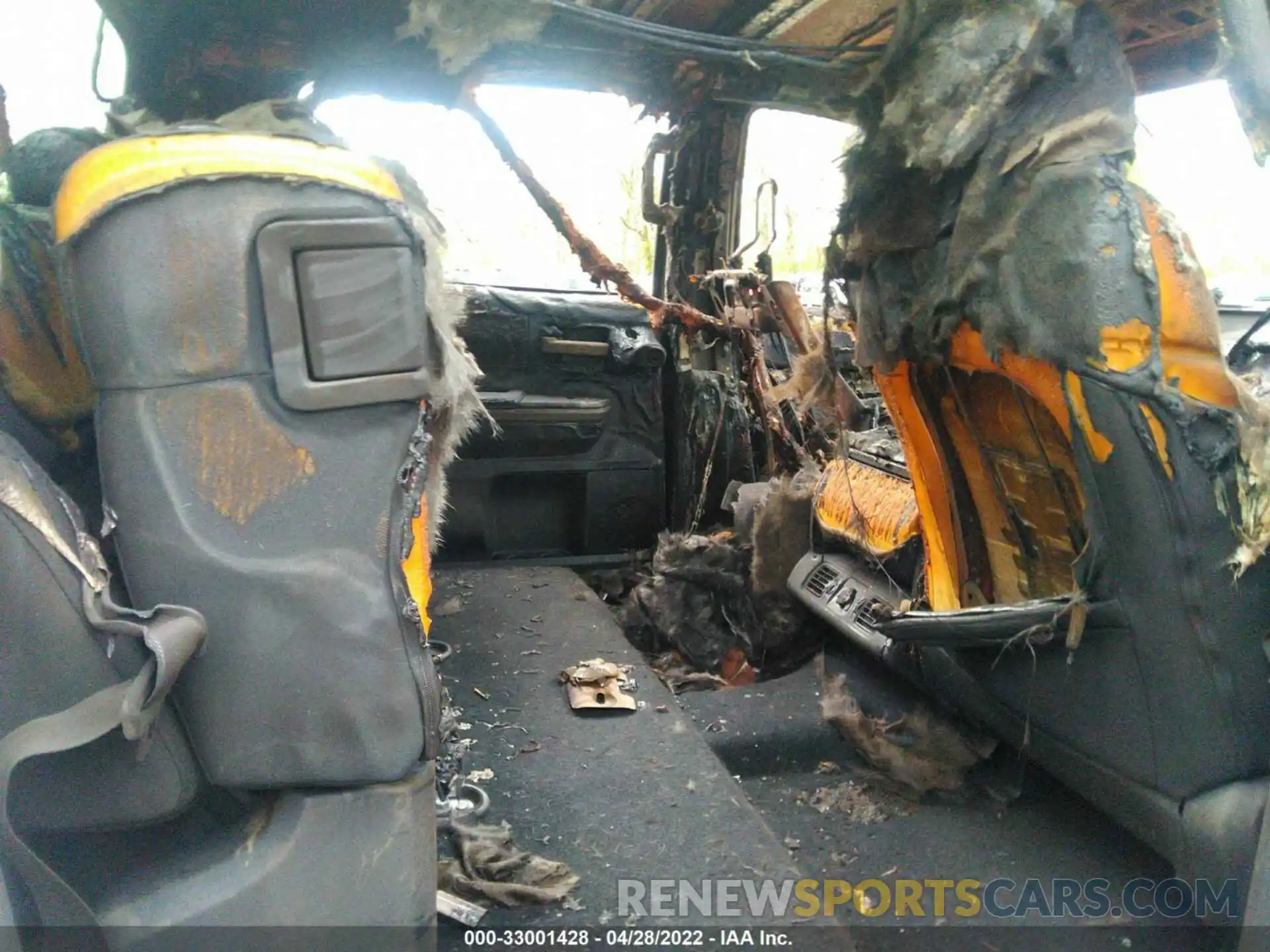 8 Photograph of a damaged car 5TFDY5F18MX013082 TOYOTA TUNDRA 4WD 2021