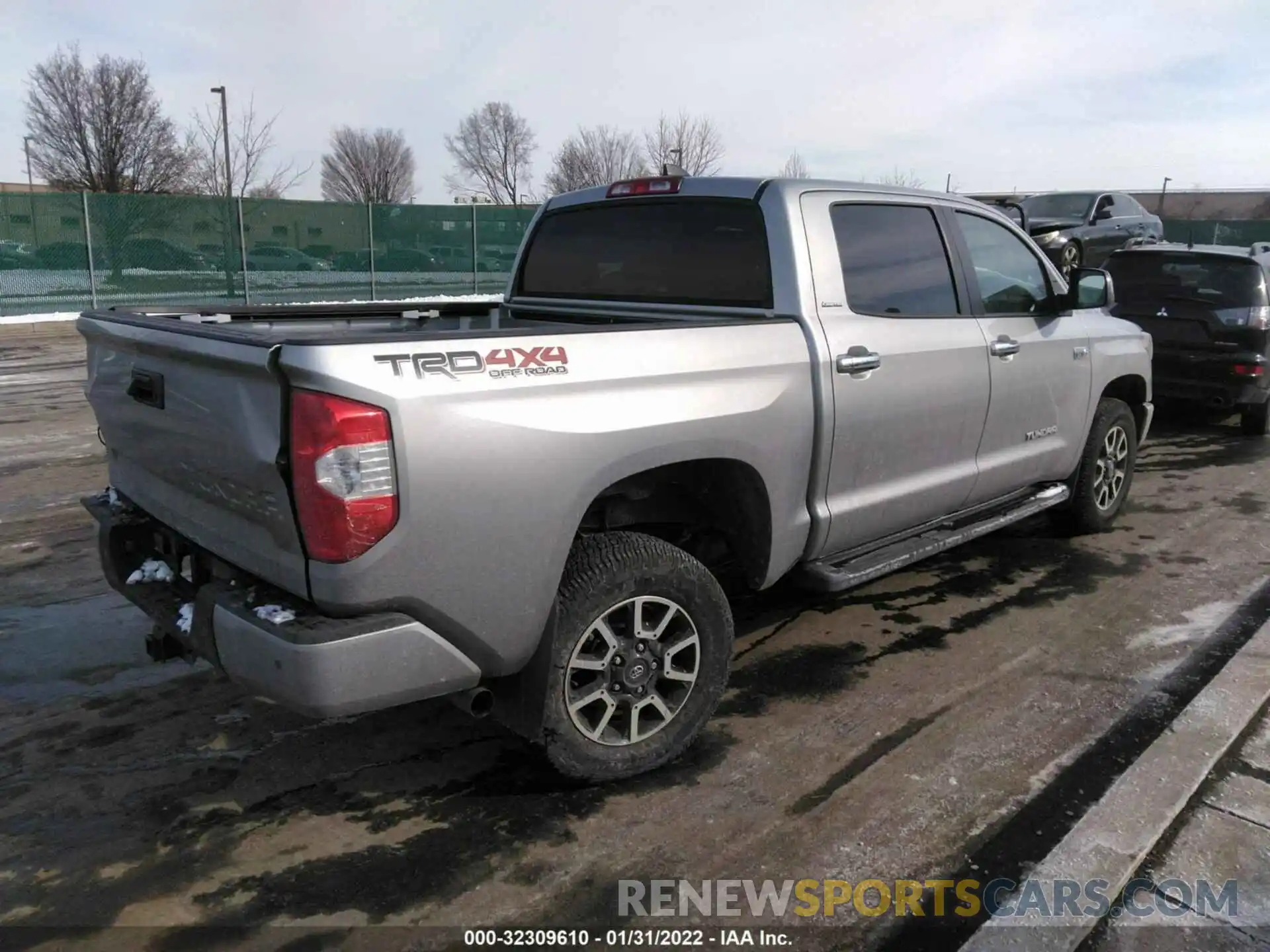 4 Фотография поврежденного автомобиля 5TFHY5F11MX021851 TOYOTA TUNDRA 4WD 2021