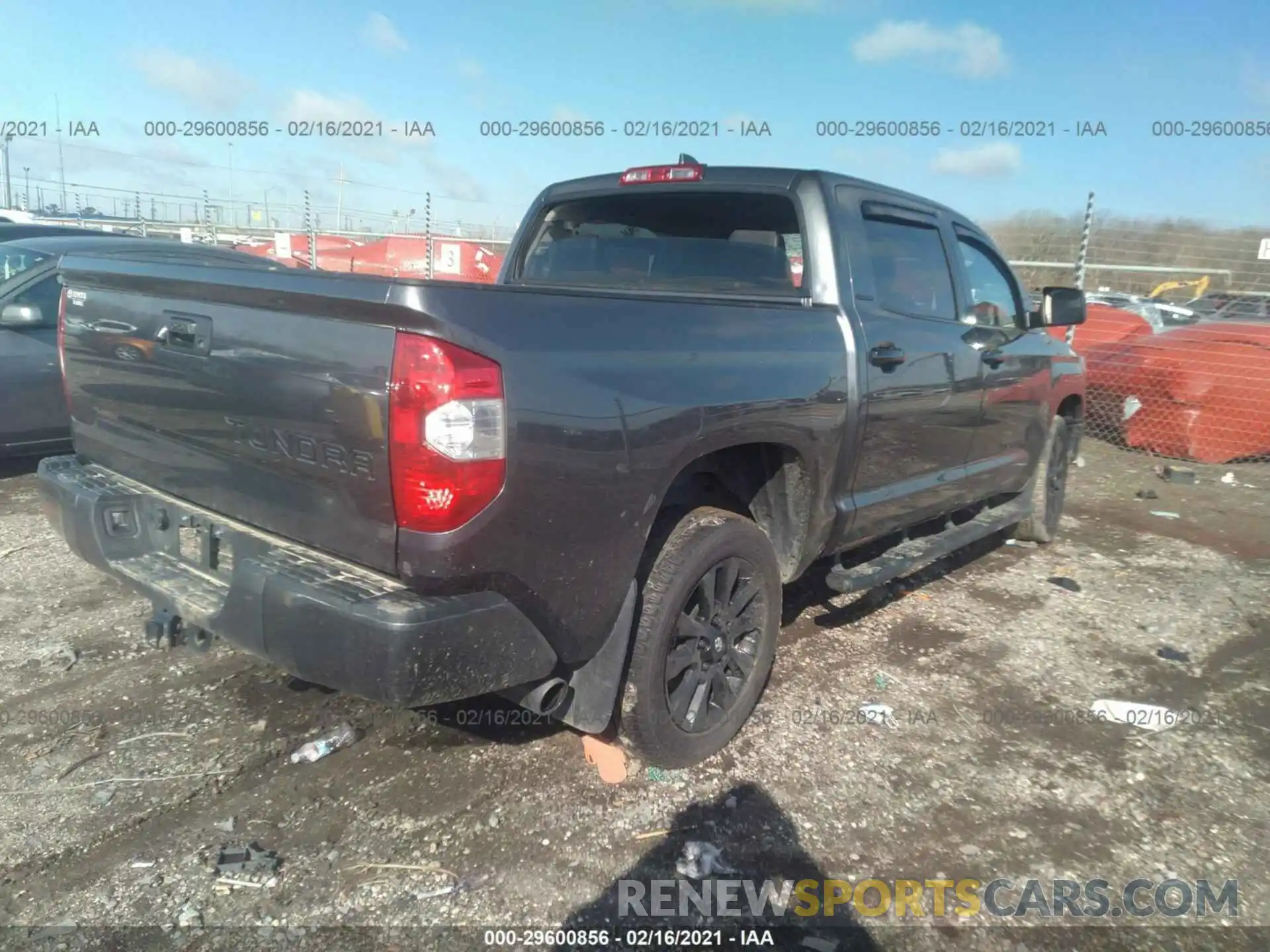 4 Фотография поврежденного автомобиля 5TFHY5F14MX960167 TOYOTA TUNDRA 4WD 2021