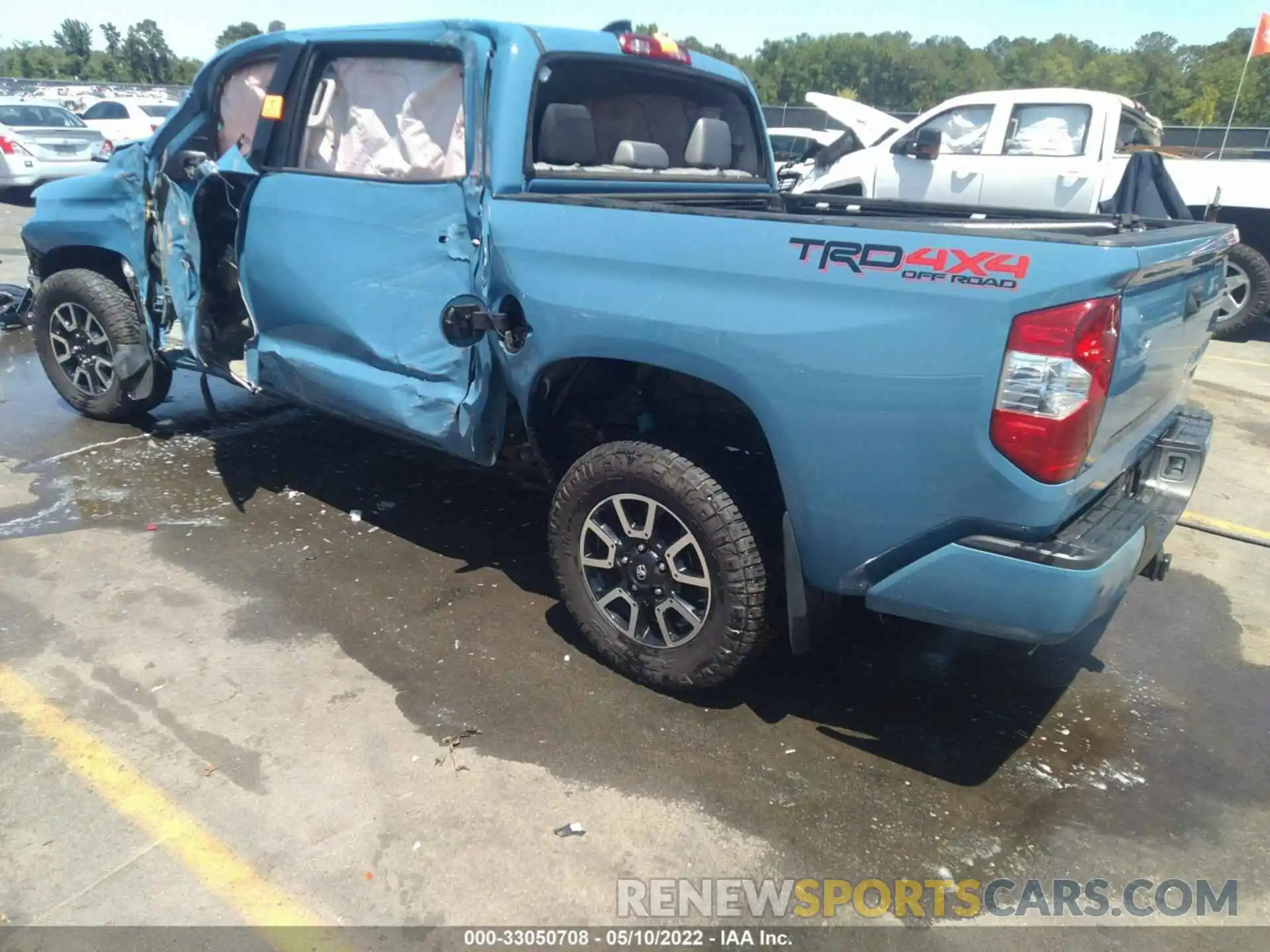 3 Photograph of a damaged car 5TFHY5F1XMX991911 TOYOTA TUNDRA 4WD 2021