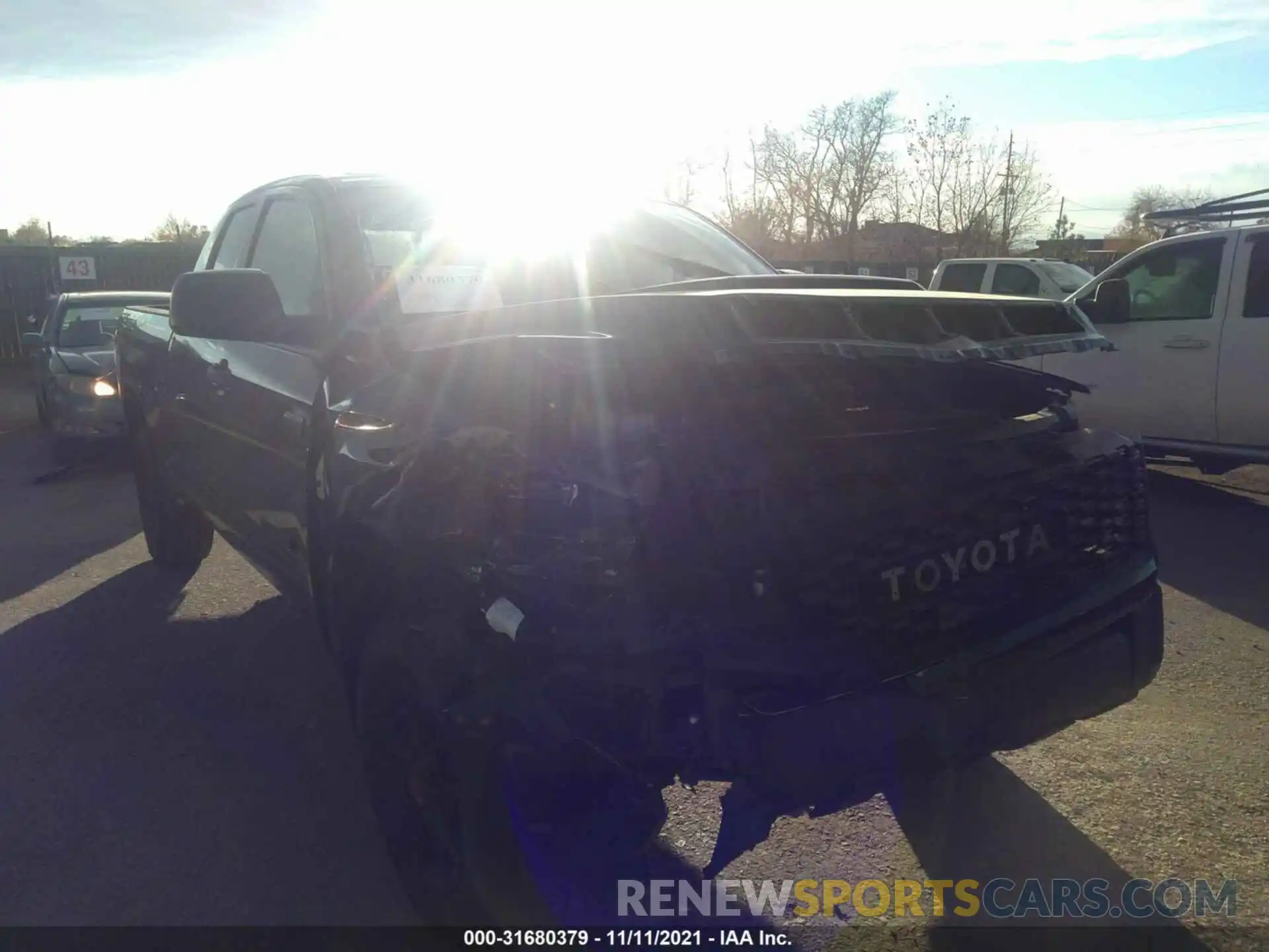 1 Photograph of a damaged car 5TFUY5F10MX986540 TOYOTA TUNDRA 4WD 2021