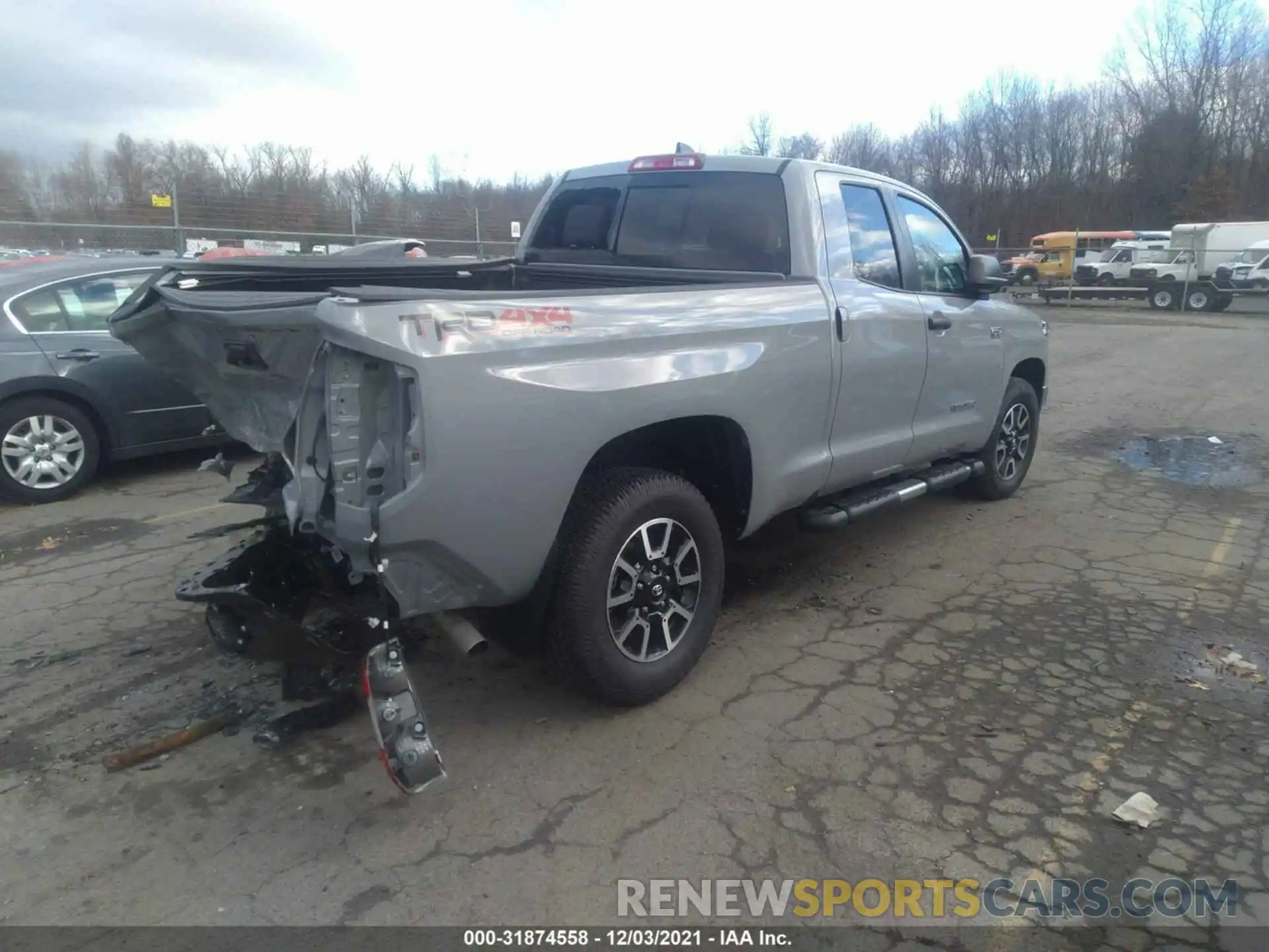 4 Photograph of a damaged car 5TFUY5F12MX047552 TOYOTA TUNDRA 4WD 2021