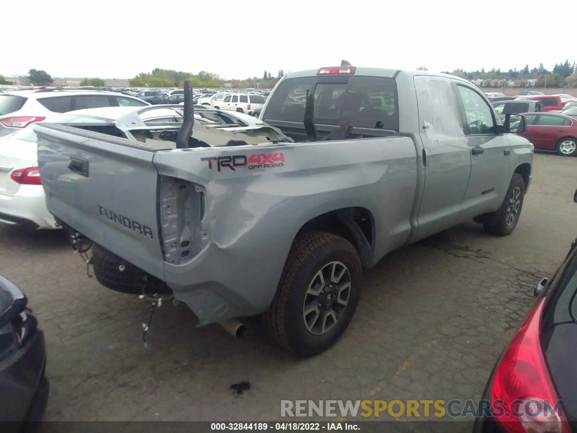 4 Photograph of a damaged car 5TFUY5F14MX049206 TOYOTA TUNDRA 4WD 2021