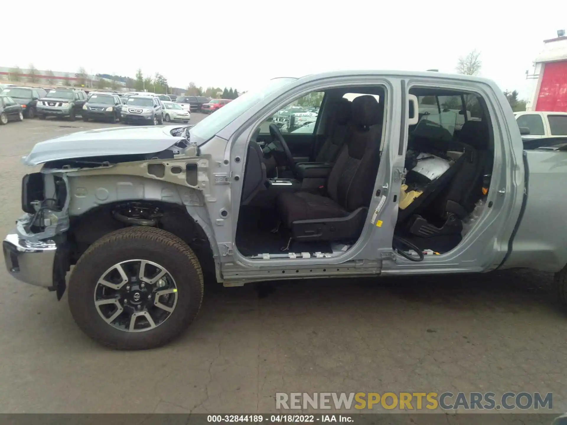 6 Photograph of a damaged car 5TFUY5F14MX049206 TOYOTA TUNDRA 4WD 2021