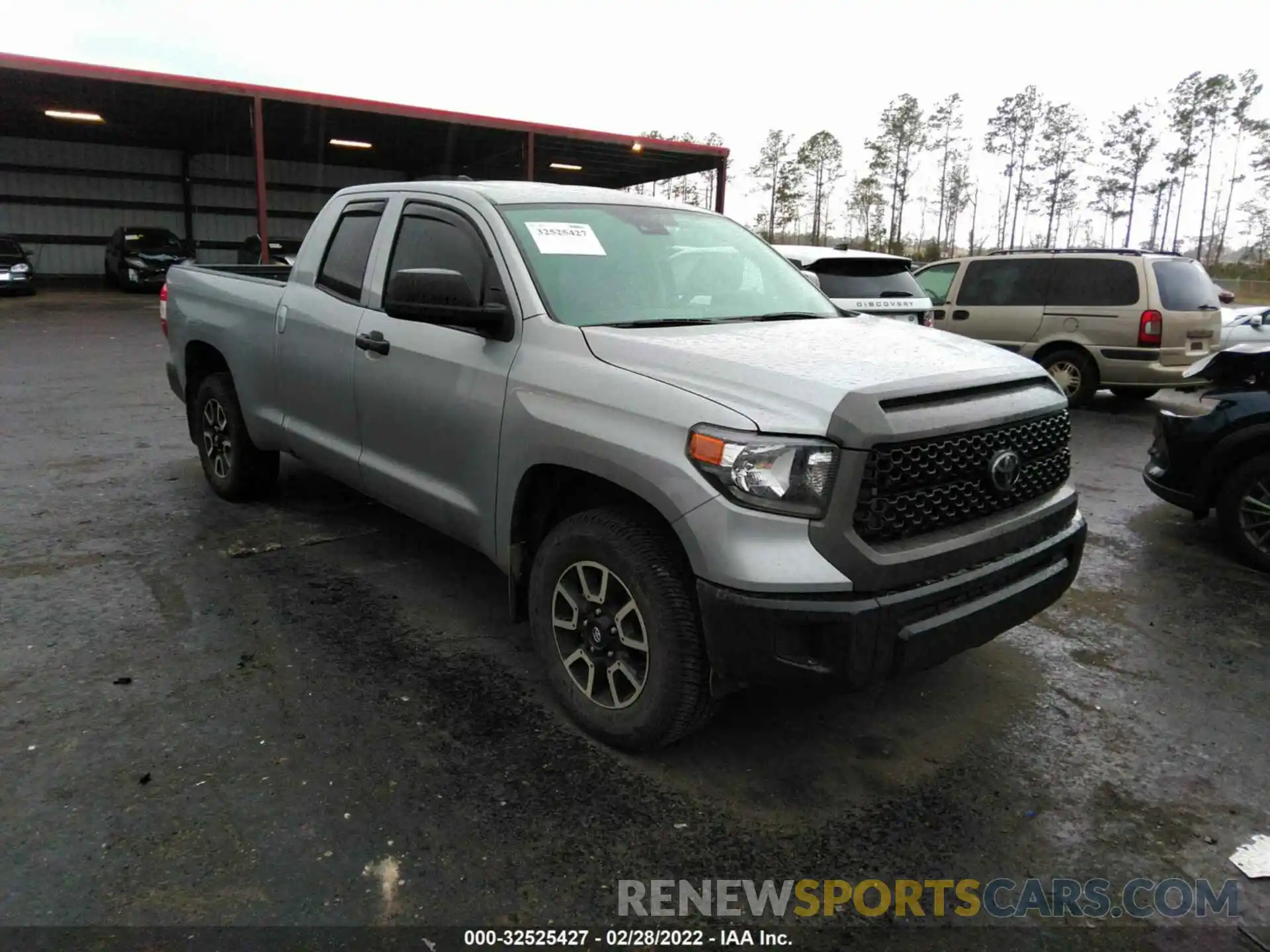 1 Photograph of a damaged car 5TFUY5F15MX004226 TOYOTA TUNDRA 4WD 2021