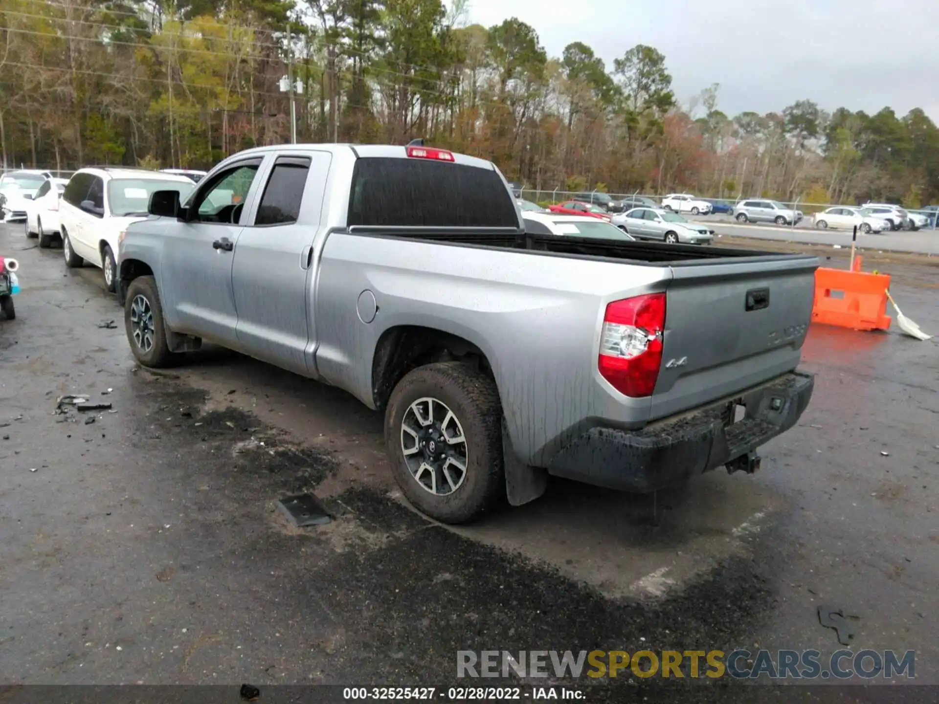 3 Photograph of a damaged car 5TFUY5F15MX004226 TOYOTA TUNDRA 4WD 2021