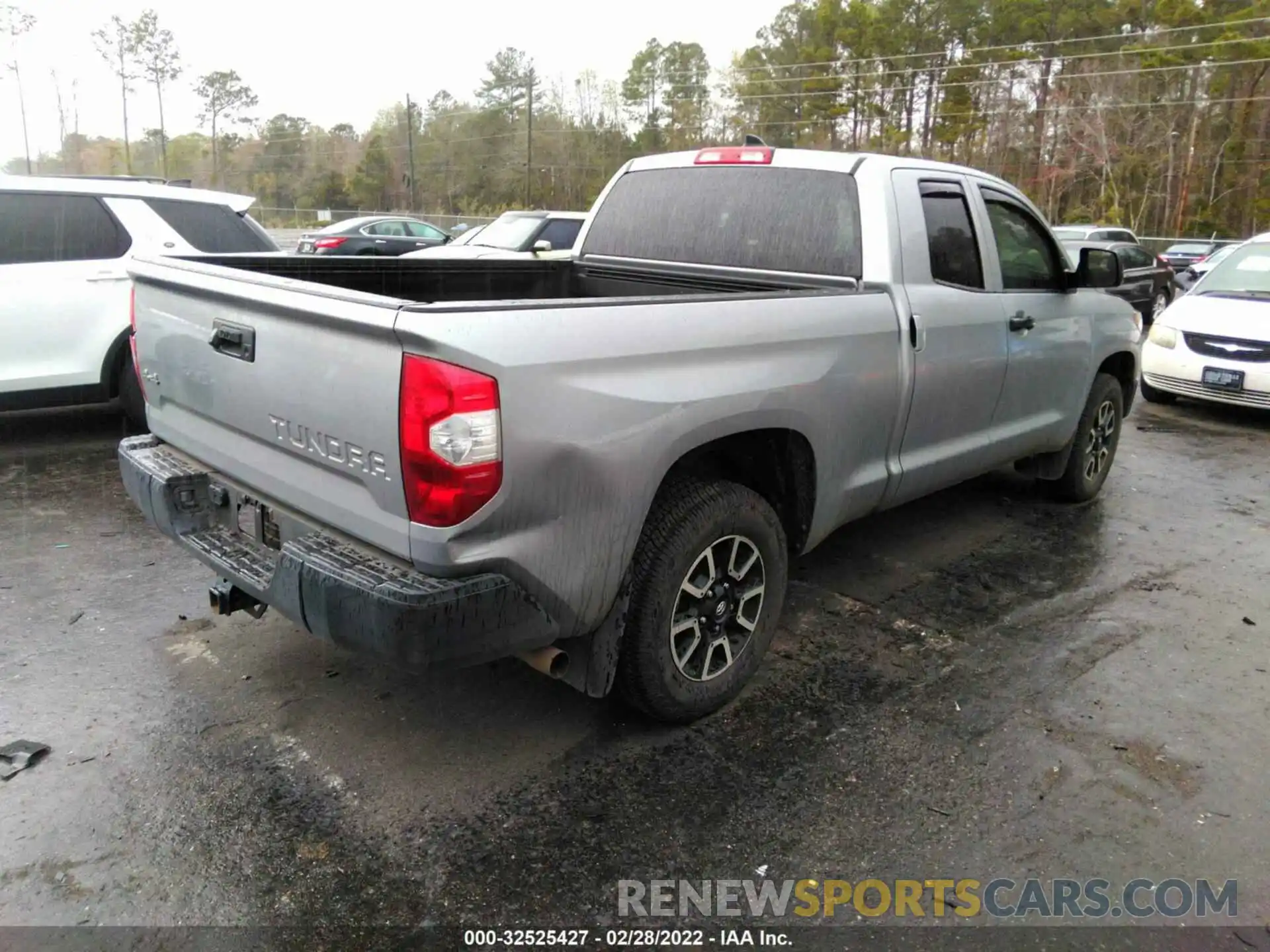 4 Photograph of a damaged car 5TFUY5F15MX004226 TOYOTA TUNDRA 4WD 2021