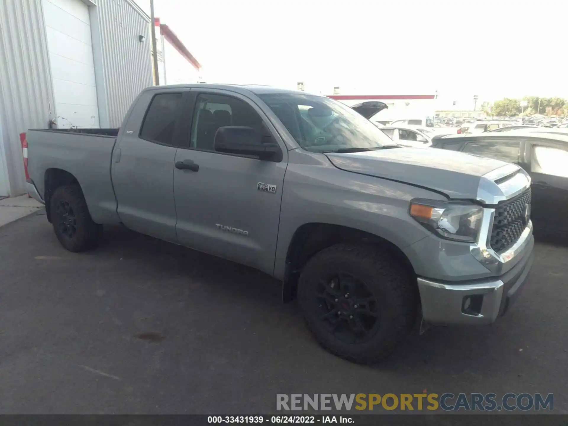 1 Photograph of a damaged car 5TFUY5F18MX028343 TOYOTA TUNDRA 4WD 2021