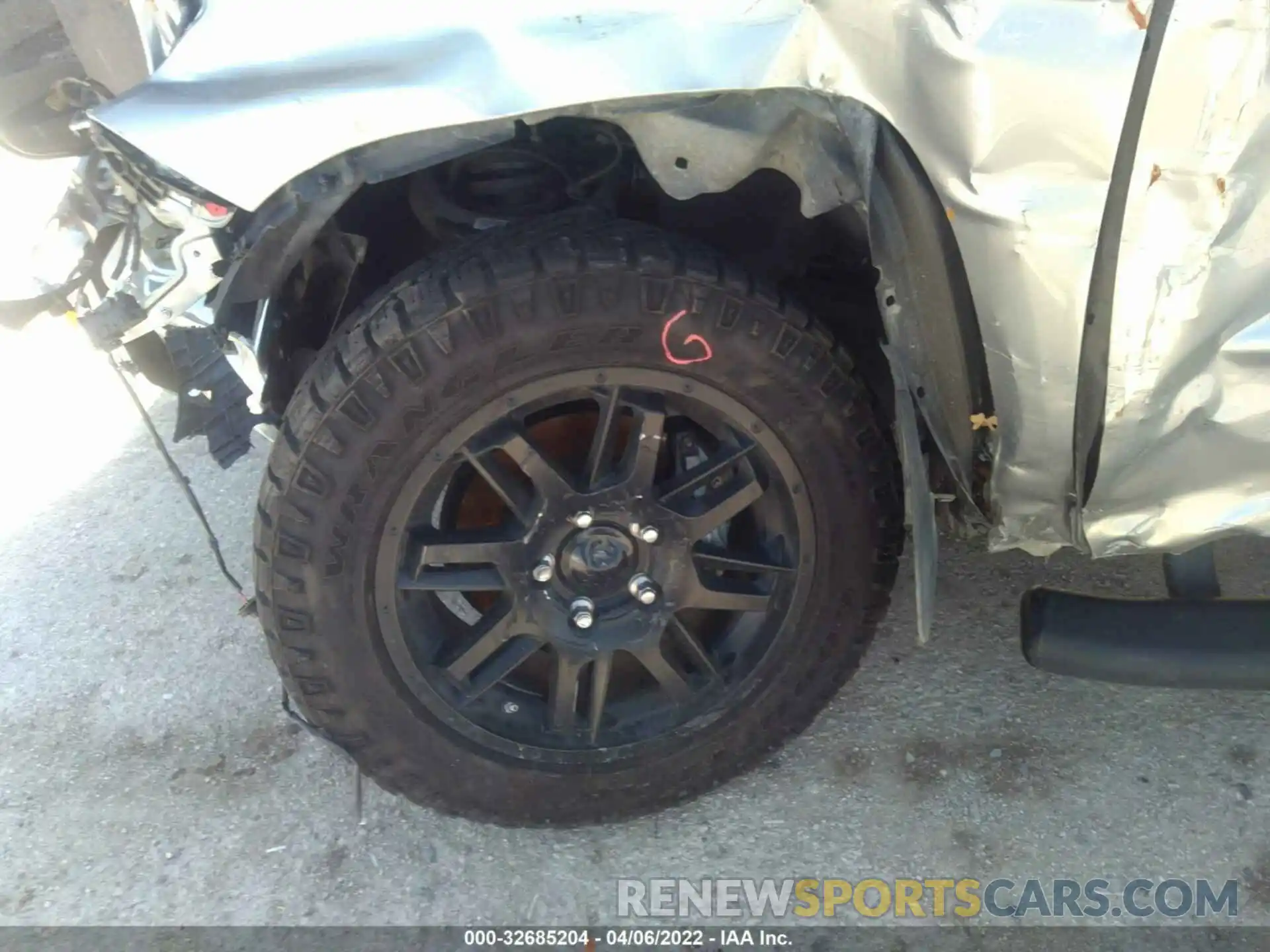 12 Photograph of a damaged car 5TFUY5F19MX958218 TOYOTA TUNDRA 4WD 2021