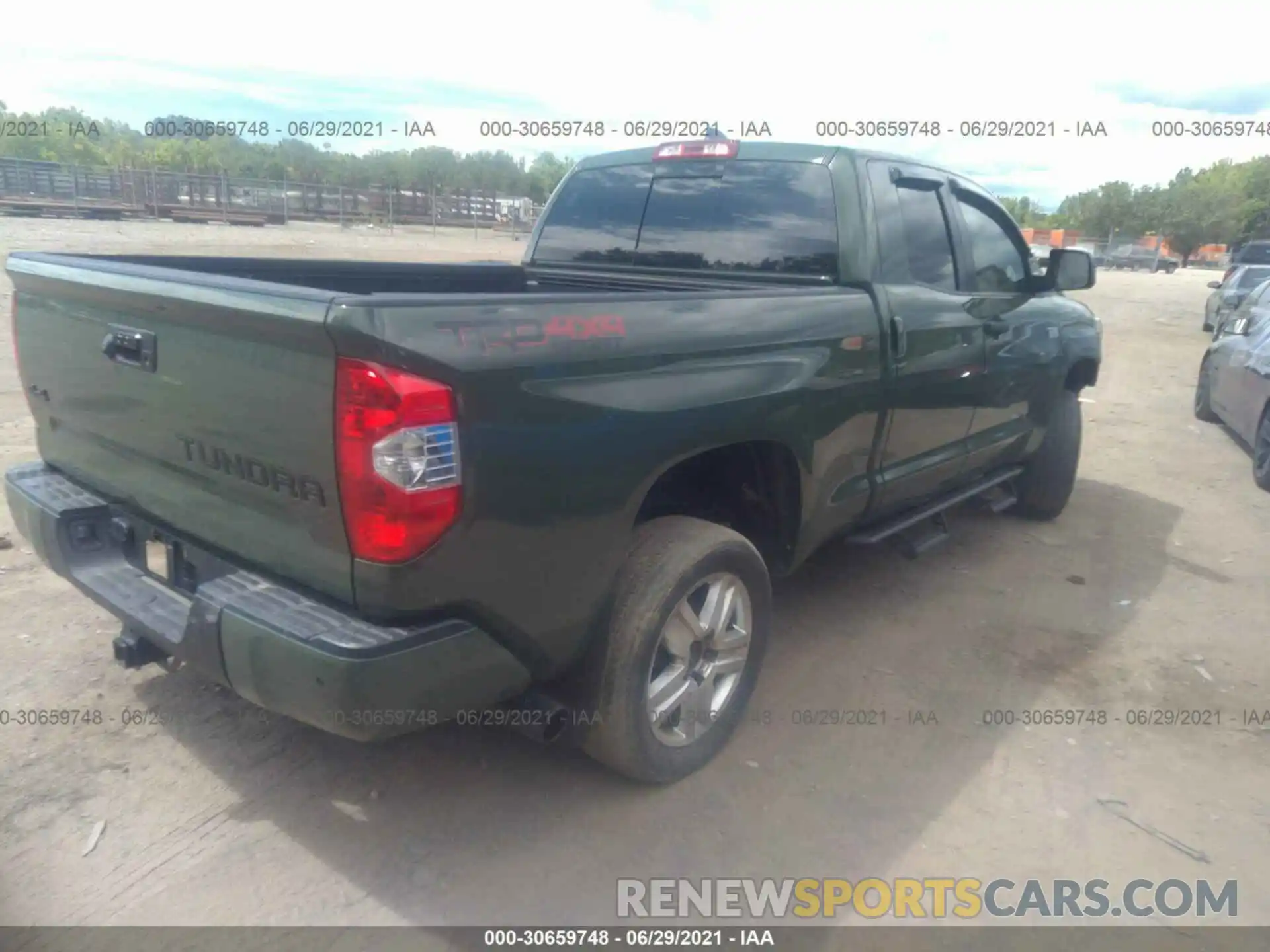 4 Фотография поврежденного автомобиля 5TFUY5F19MX959286 TOYOTA TUNDRA 4WD 2021