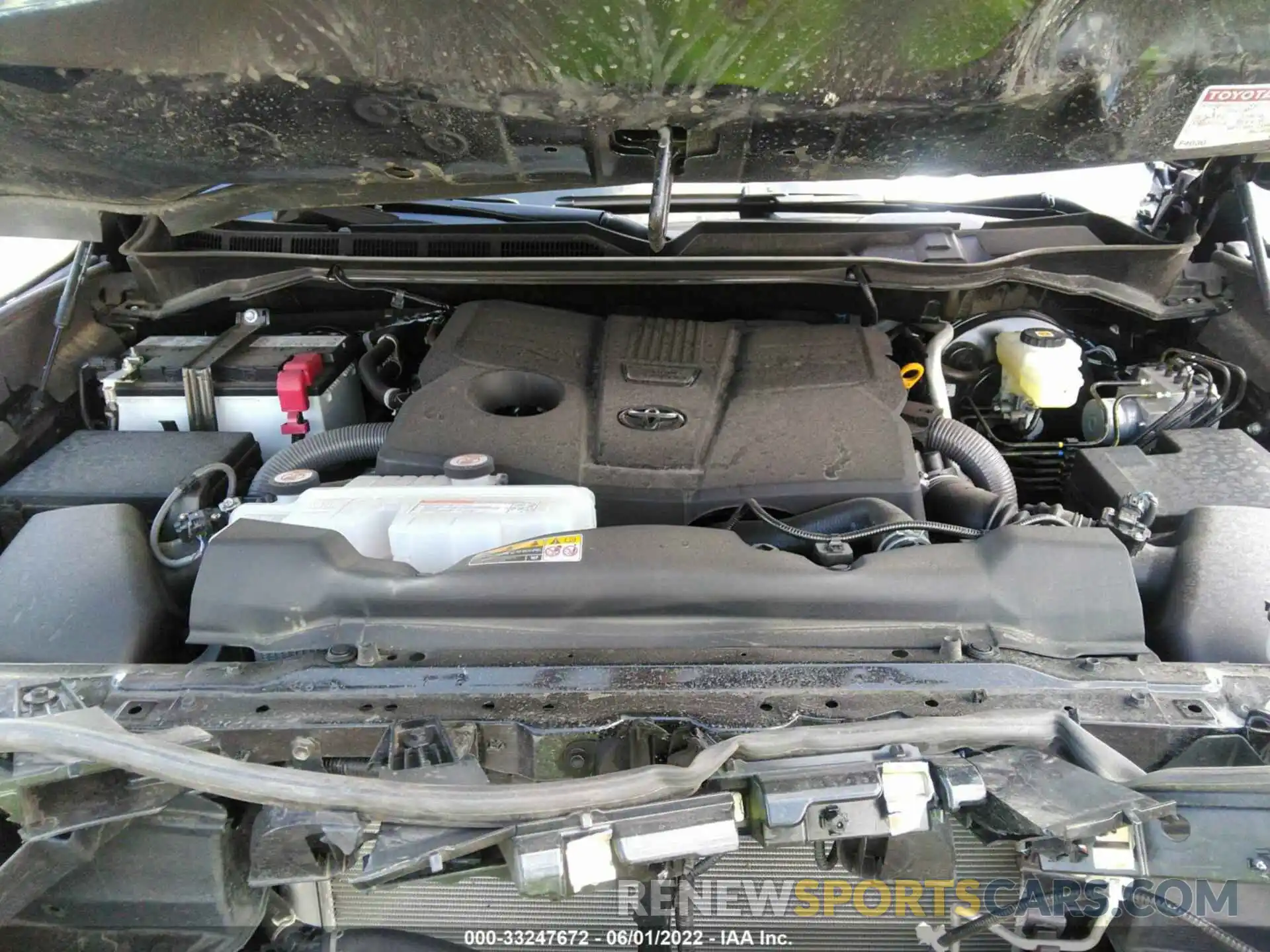 10 Photograph of a damaged car 5TFJA5DA8NX005818 TOYOTA TUNDRA 4WD 2022