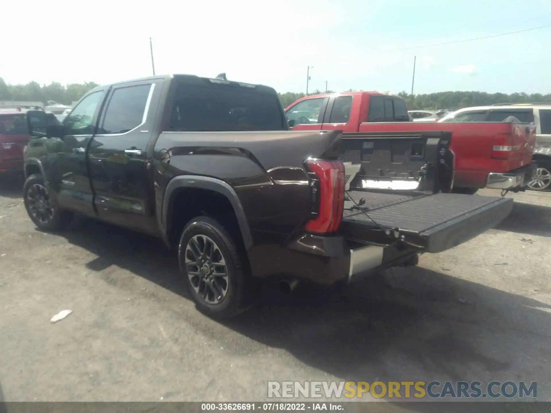 3 Photograph of a damaged car 5TFJA5DB3NX014175 TOYOTA TUNDRA 4WD 2022