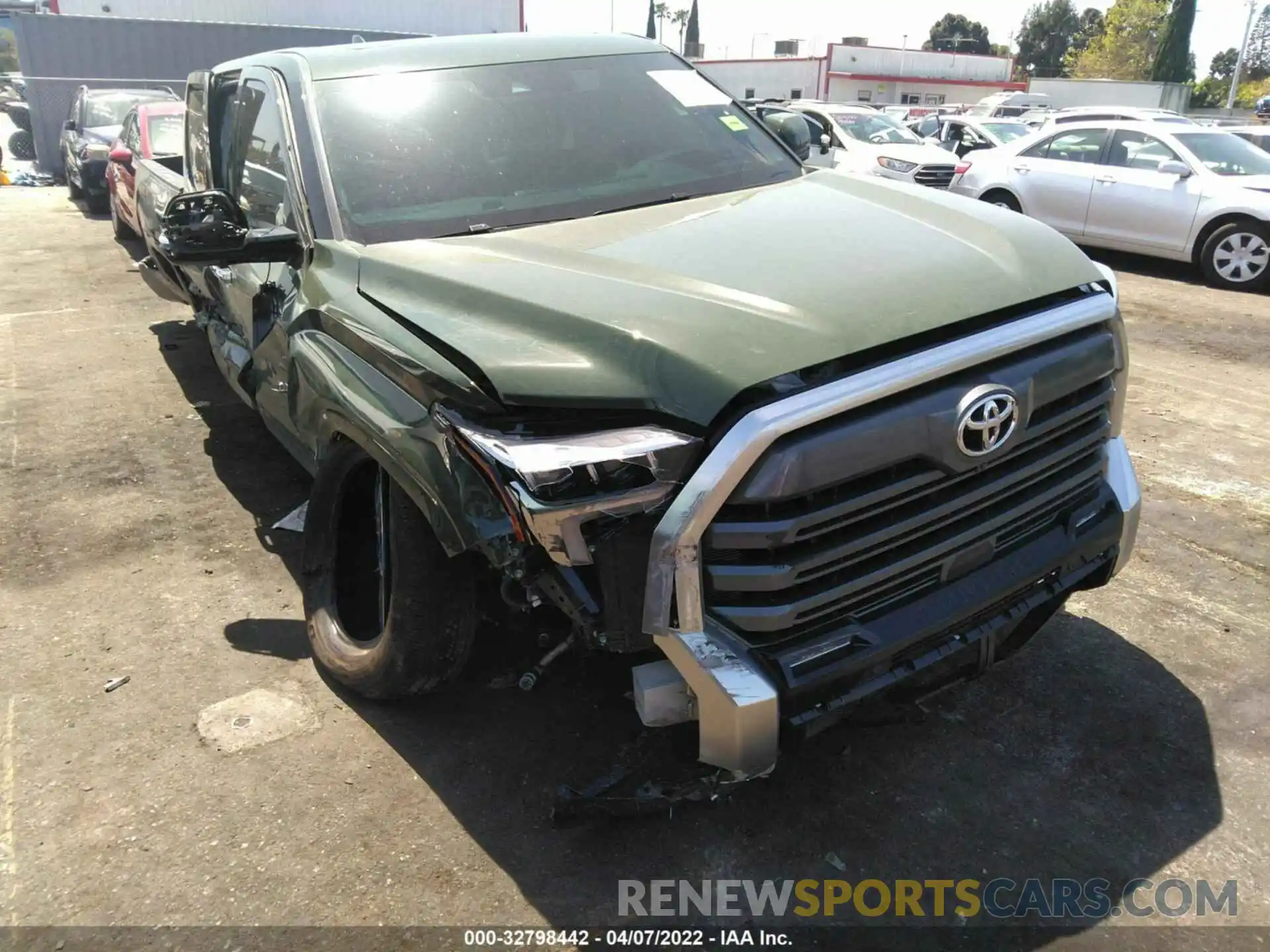 1 Photograph of a damaged car 5TFJA5EC5NX002441 TOYOTA TUNDRA 4WD 2022