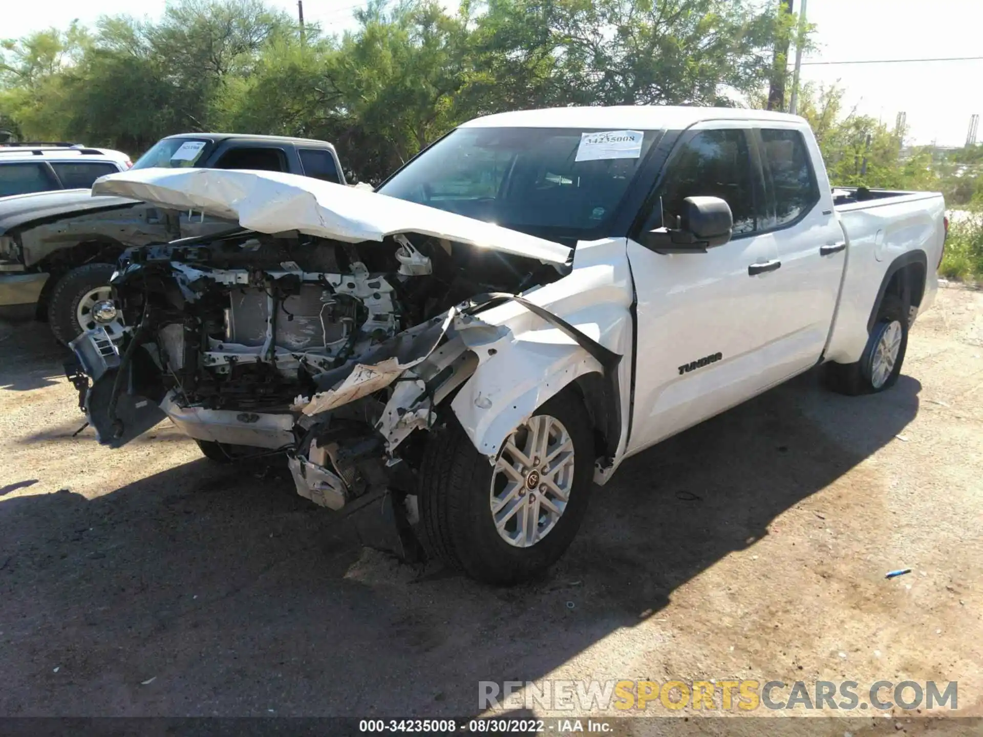 2 Фотография поврежденного автомобиля 5TFLA5DA8NX034891 TOYOTA TUNDRA 4WD 2022