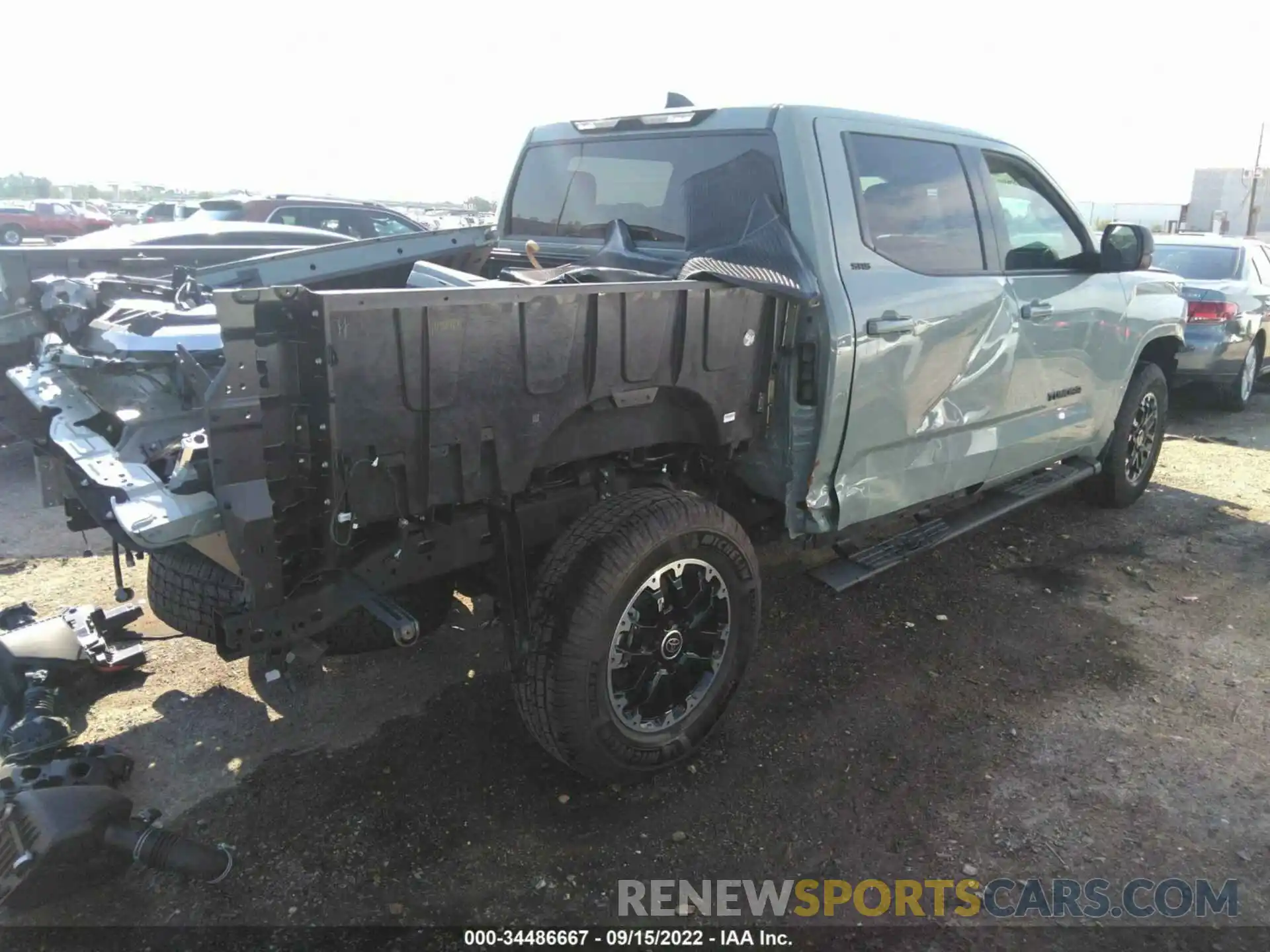 4 Photograph of a damaged car 5TFLA5DB5NX025770 TOYOTA TUNDRA 4WD 2022