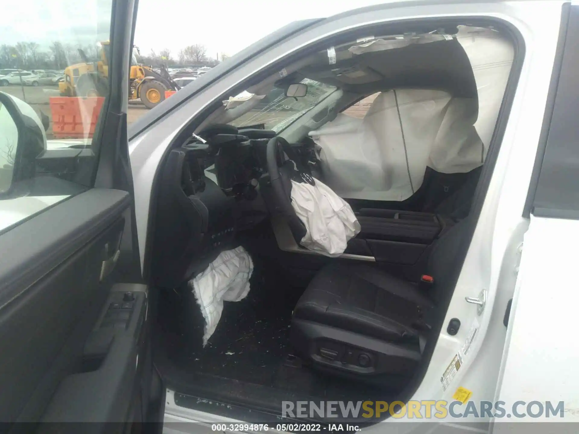 5 Photograph of a damaged car 5TFLA5DB8NX020272 TOYOTA TUNDRA 4WD 2022