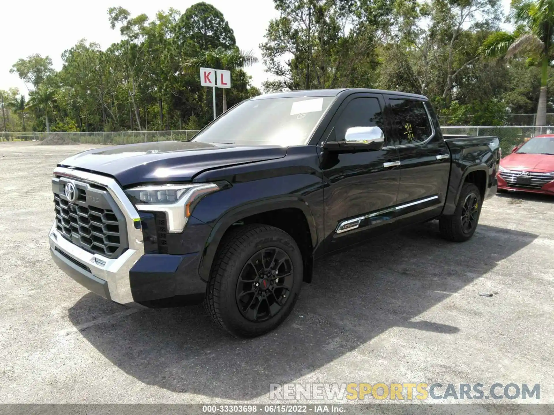 2 Photograph of a damaged car 5TFMA5DB2NX026041 TOYOTA TUNDRA 4WD 2022