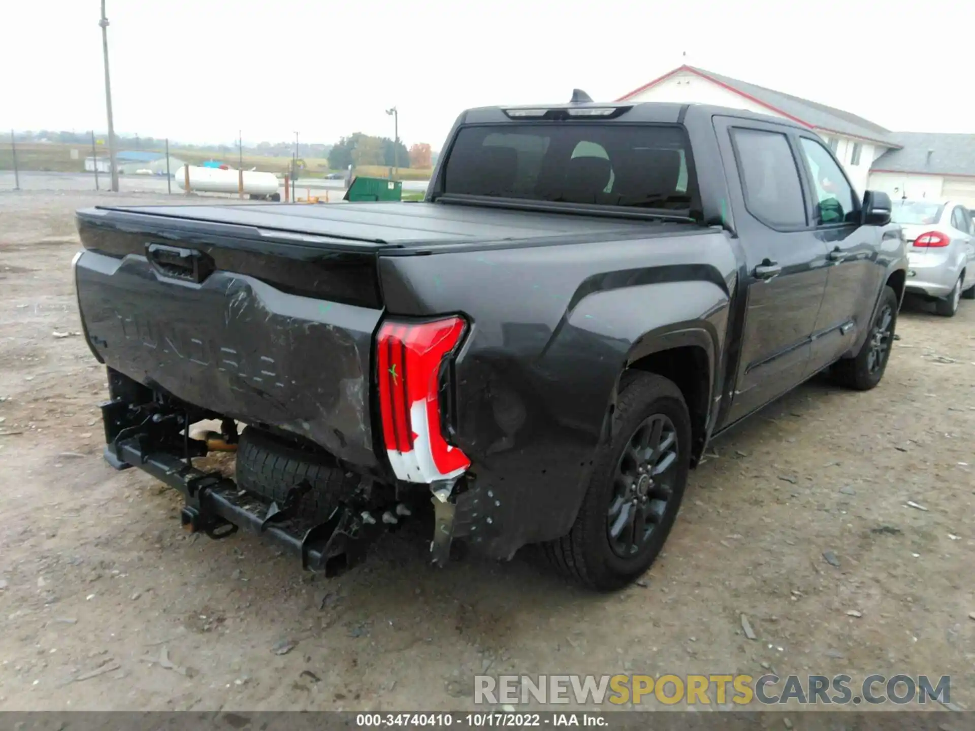 4 Photograph of a damaged car 5TFNA5DB4NX026899 TOYOTA TUNDRA 4WD 2022