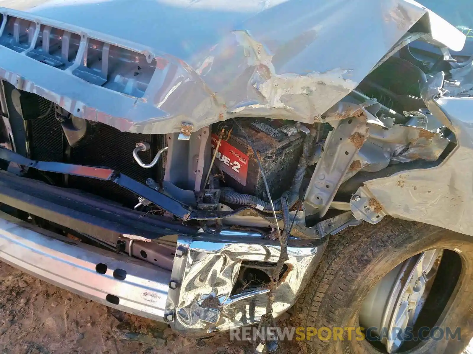 9 Photograph of a damaged car 5TFDW5F15KX786255 TOYOTA TUNDRA CRE 2019