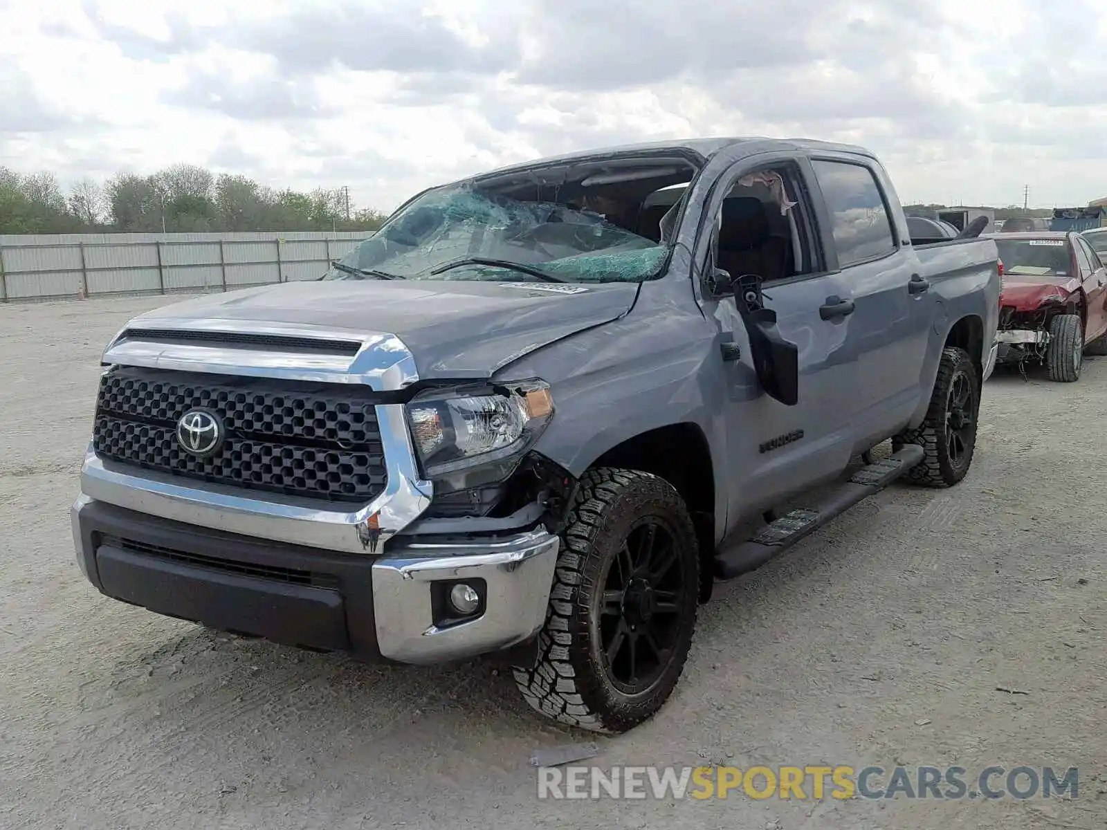 2 Photograph of a damaged car 5TFDW5F15KX795134 TOYOTA TUNDRA CRE 2019