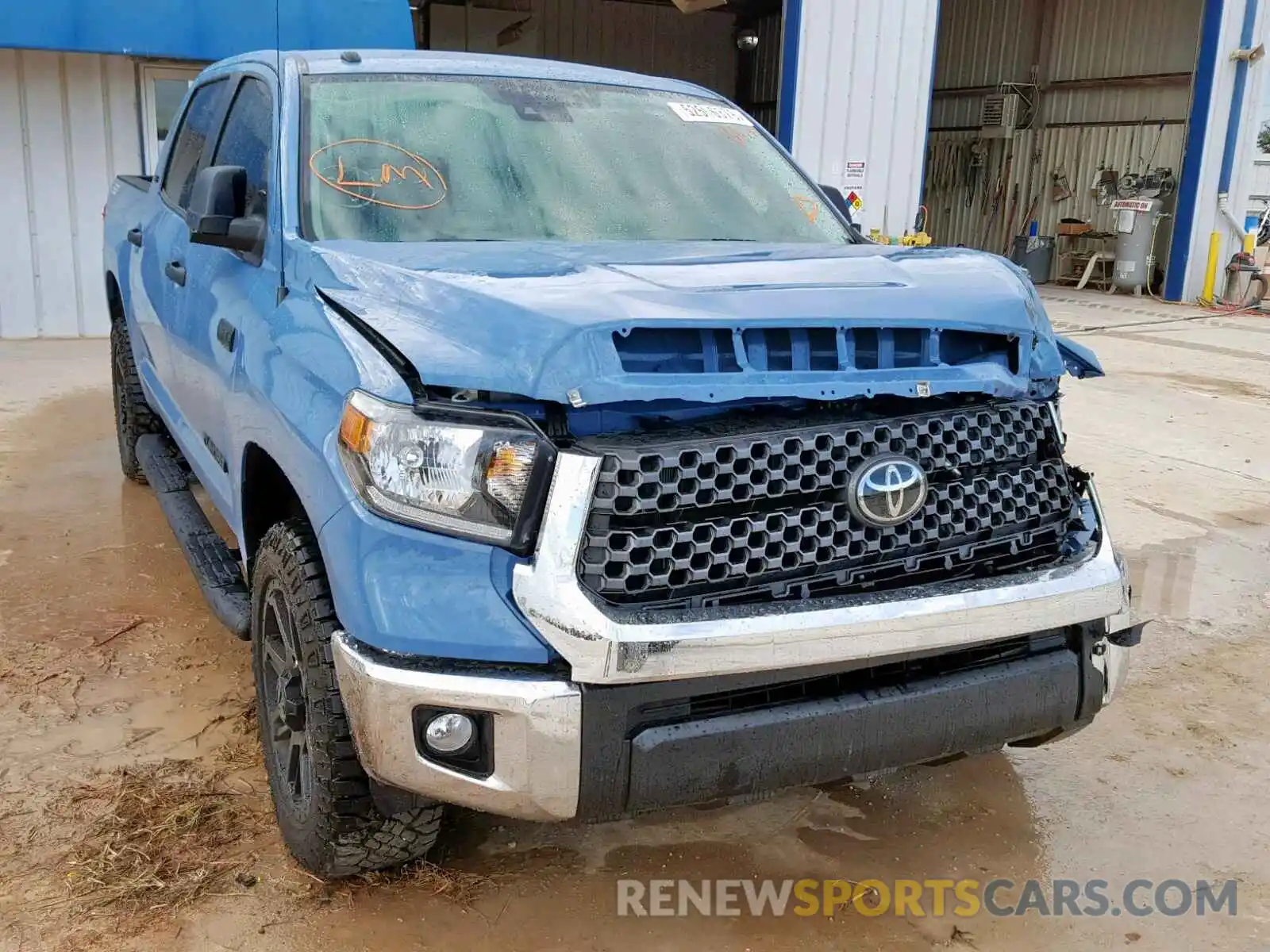 1 Photograph of a damaged car 5TFDW5F15KX867112 TOYOTA TUNDRA CRE 2019