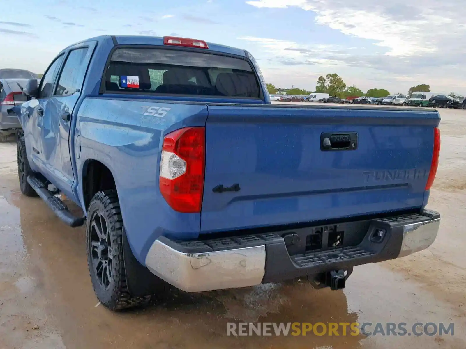 3 Photograph of a damaged car 5TFDW5F15KX867112 TOYOTA TUNDRA CRE 2019