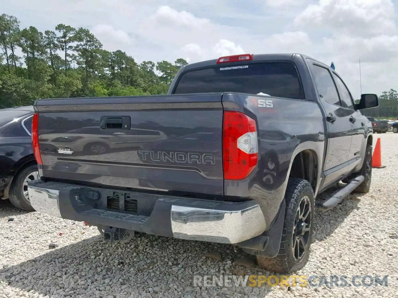 4 Photograph of a damaged car 5TFDW5F18KX792437 TOYOTA TUNDRA CRE 2019